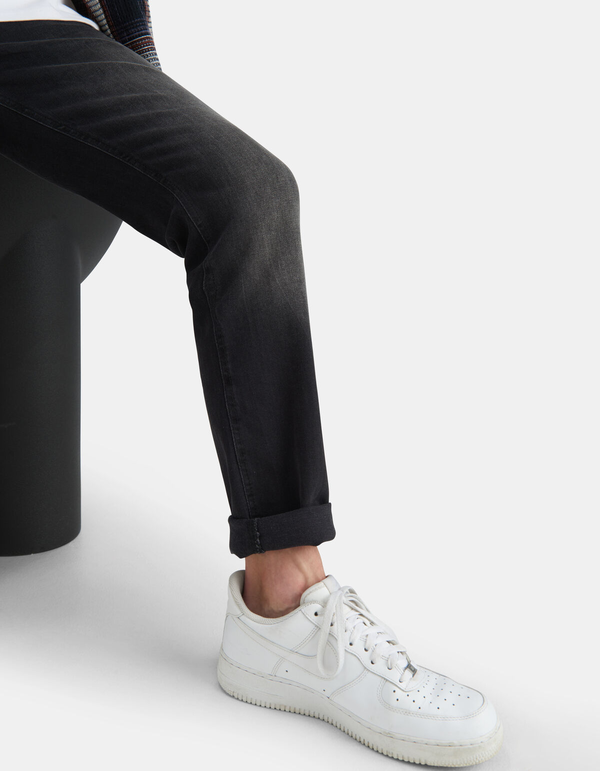 Lucas Slim Washed Black Jeans L34 Refill