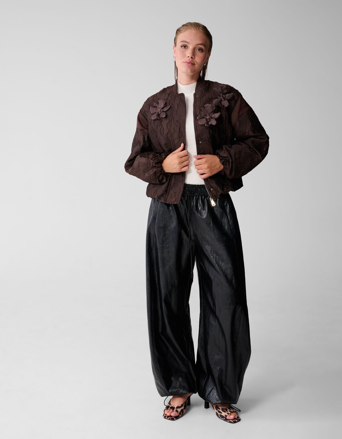 Blumen-Jacquard-Bomber Dunkelbraun SHOEBY WOMEN