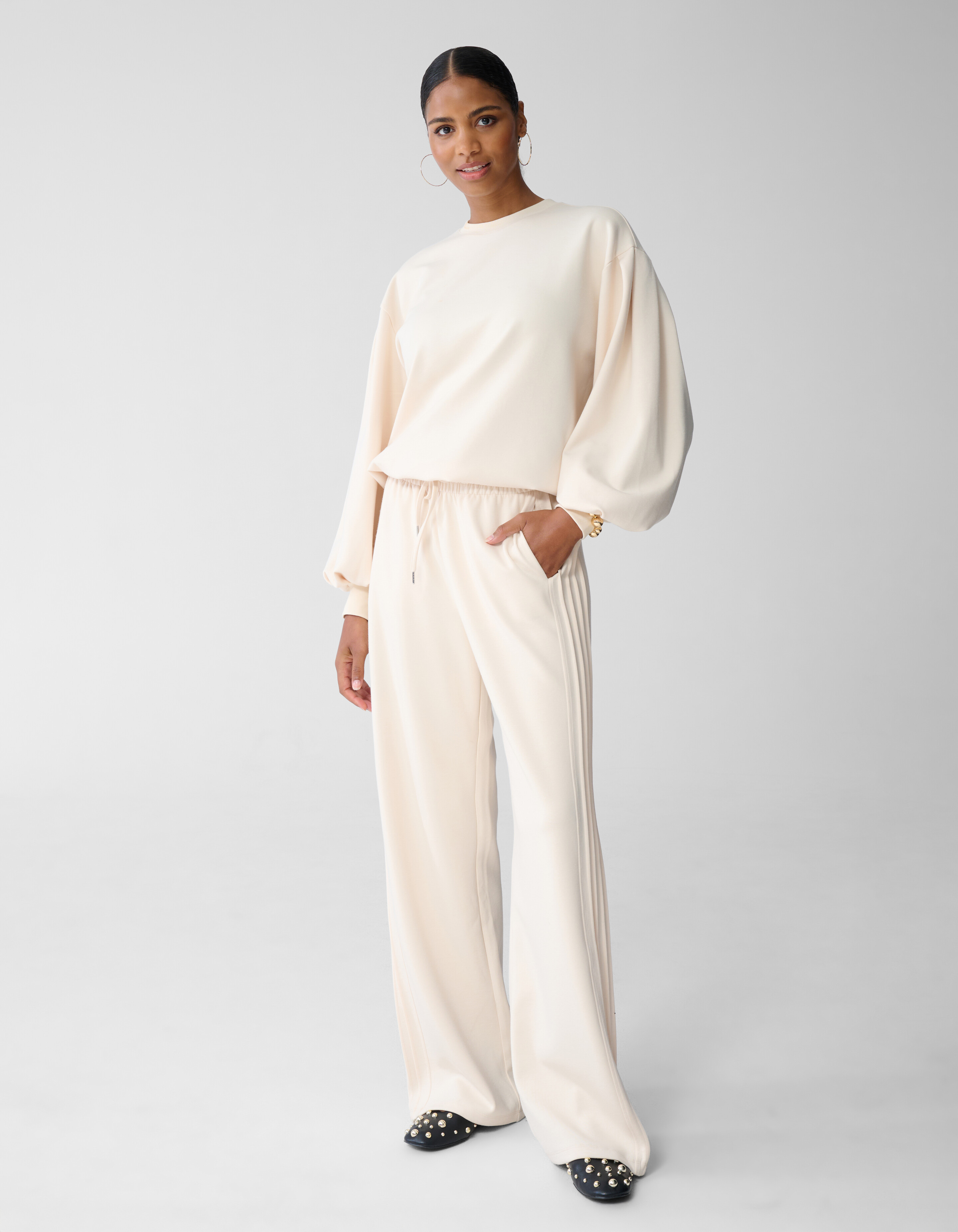 Weite Beinform Hose Gebrochen Weiß Bei Fred SHOEBY WOMEN