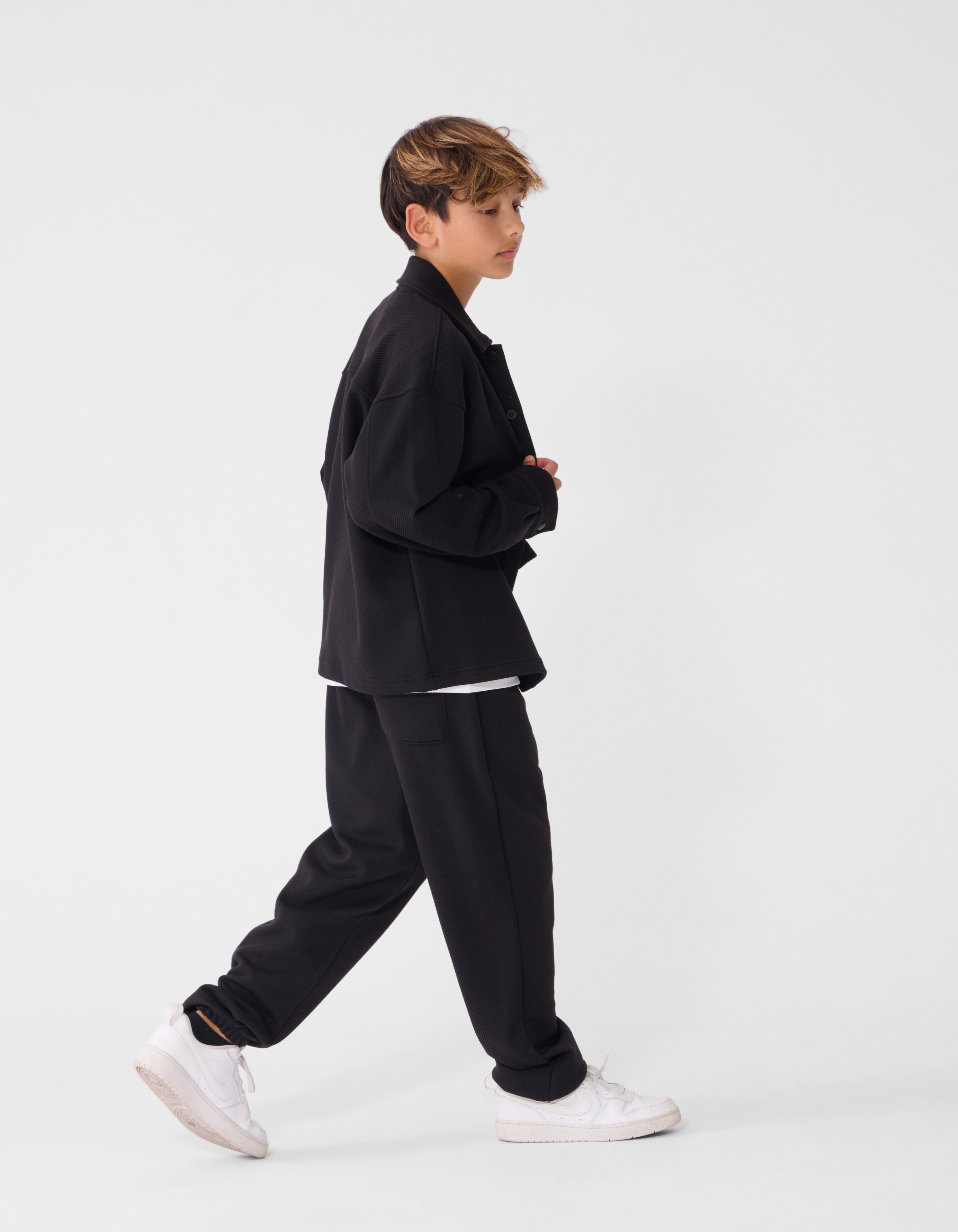 Relaxed Fit Hose Schwarz SHOEBY BOYS