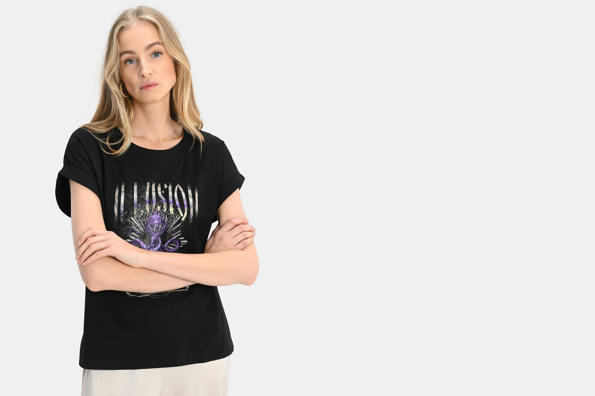 T-Shirt mit grafischem Aufdruck Schwarz SHOEBY WOMEN