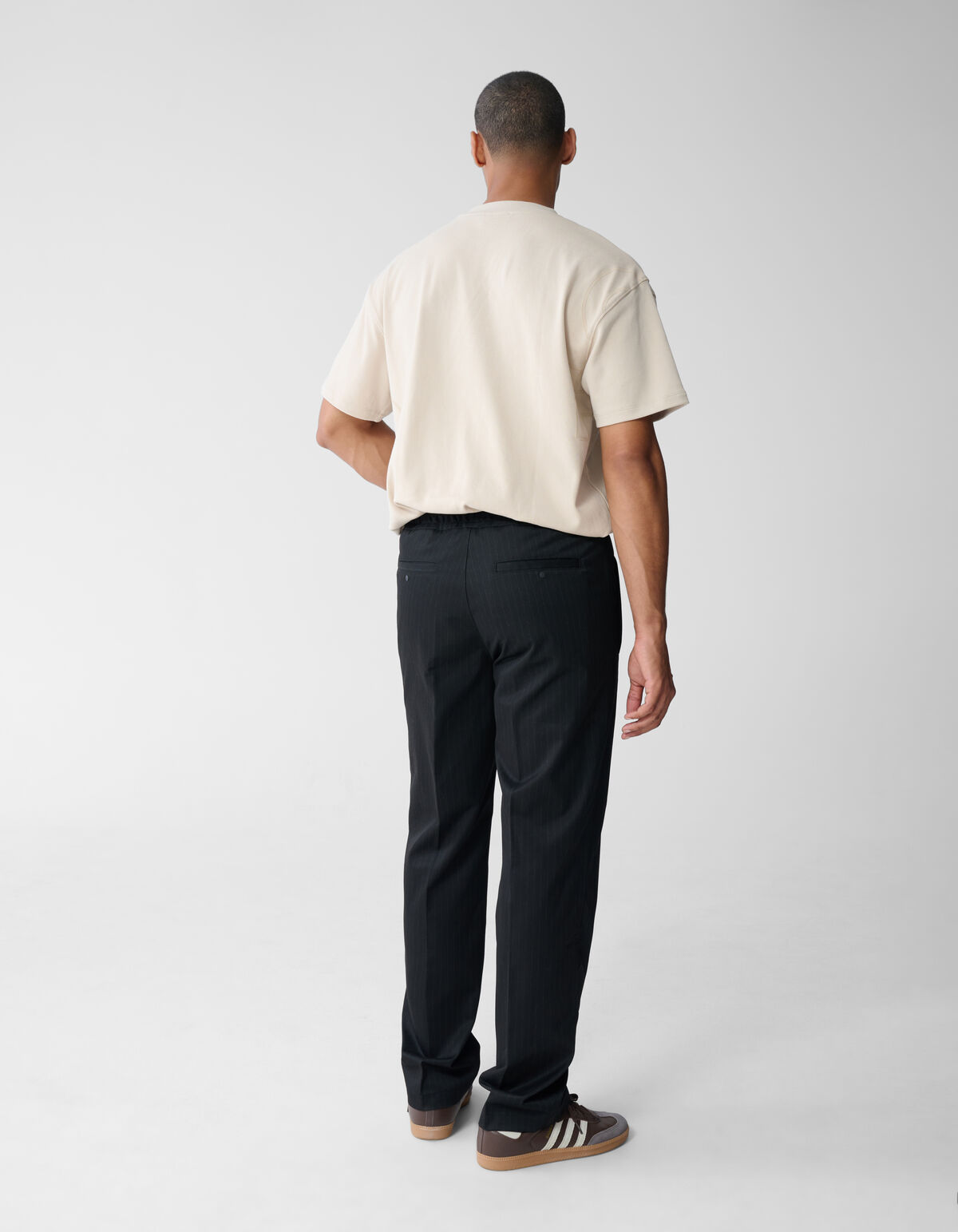 Pinstripe Hose mit schmaler Passform Schwarz SHOEBY MEN