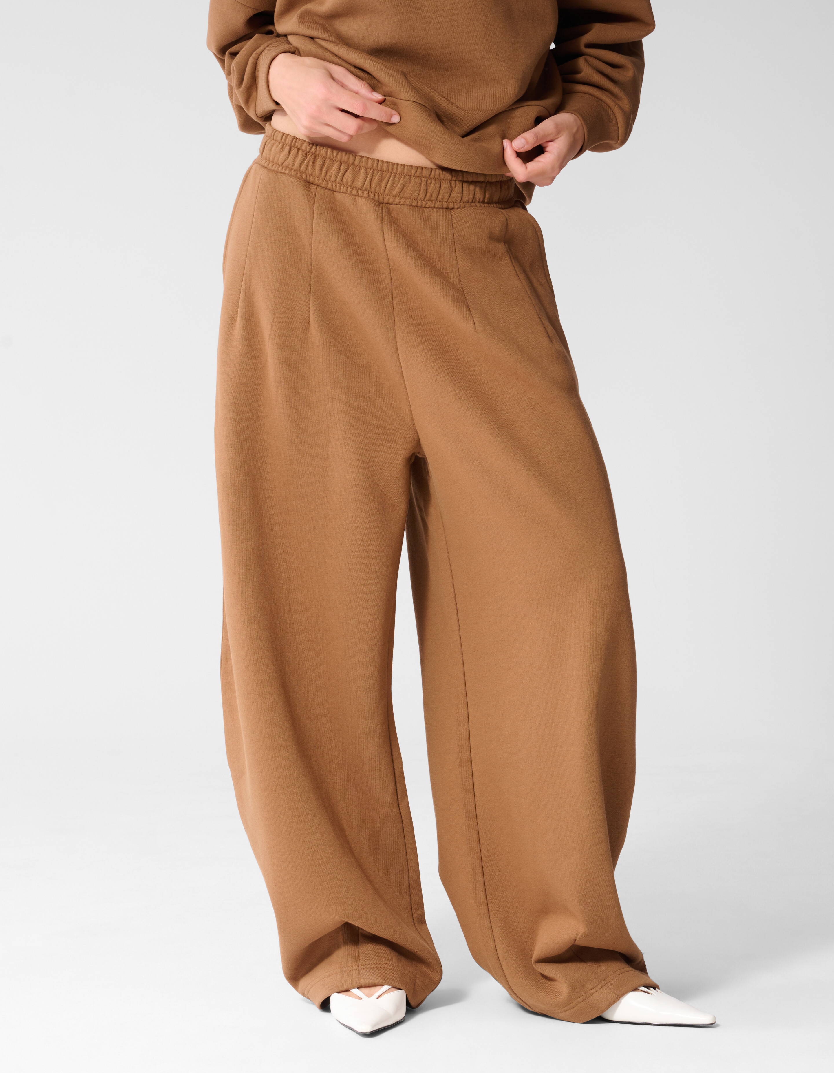 Loose Fit Sweathose Braun SHOEBY WOMEN