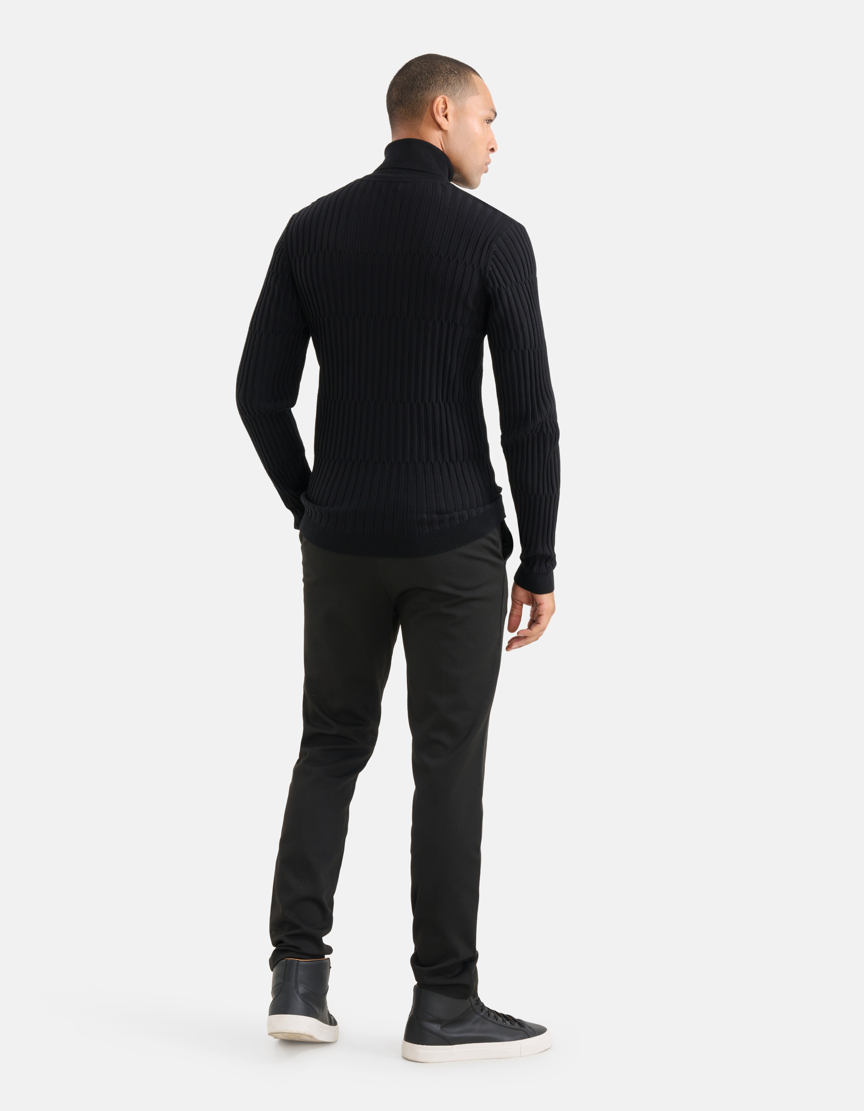 Textur-Rollkragenpullover Schwarz SHOEBY MEN