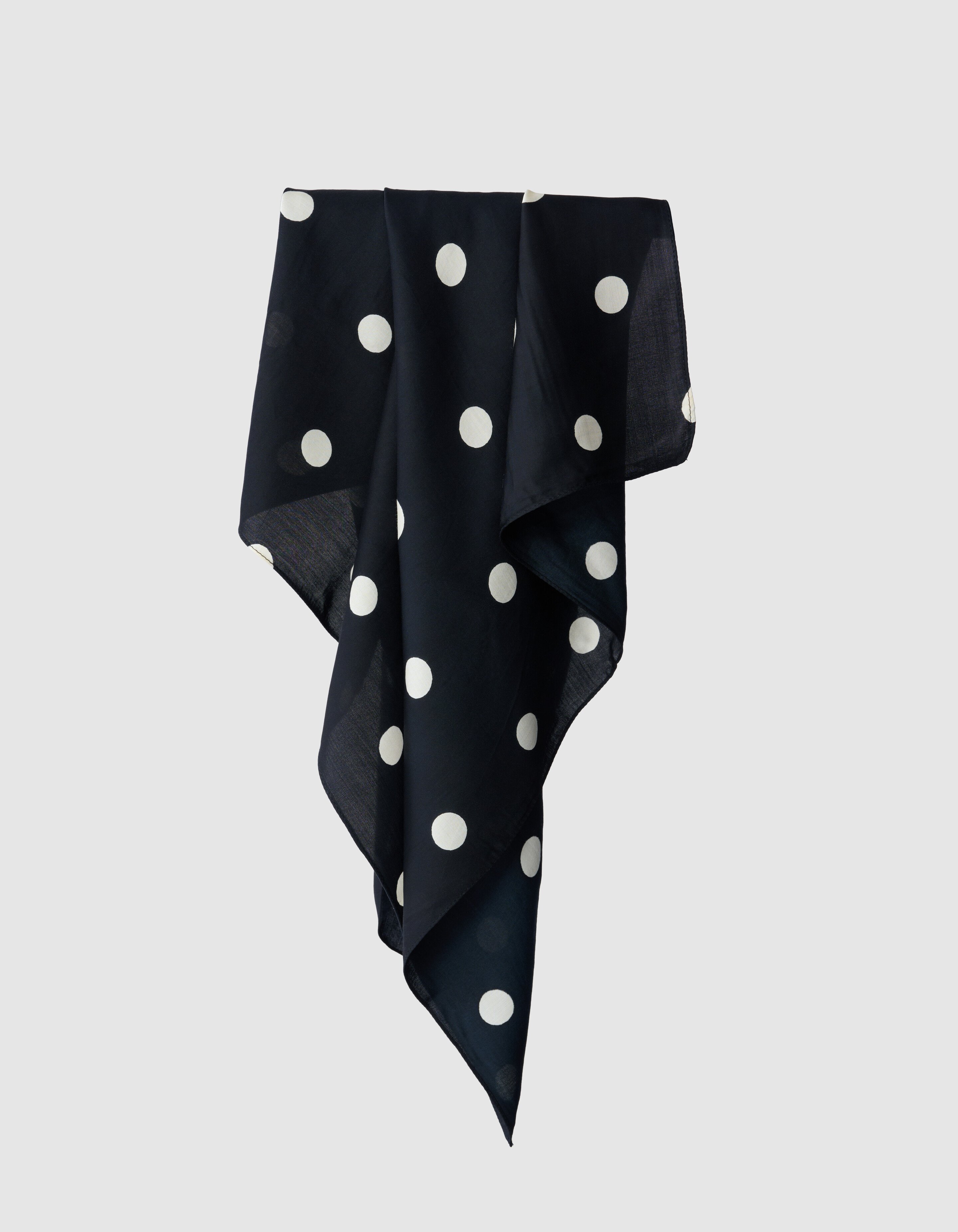 Satinschal mit Punkten Schwarz SHOEBY ACCESSOIRES