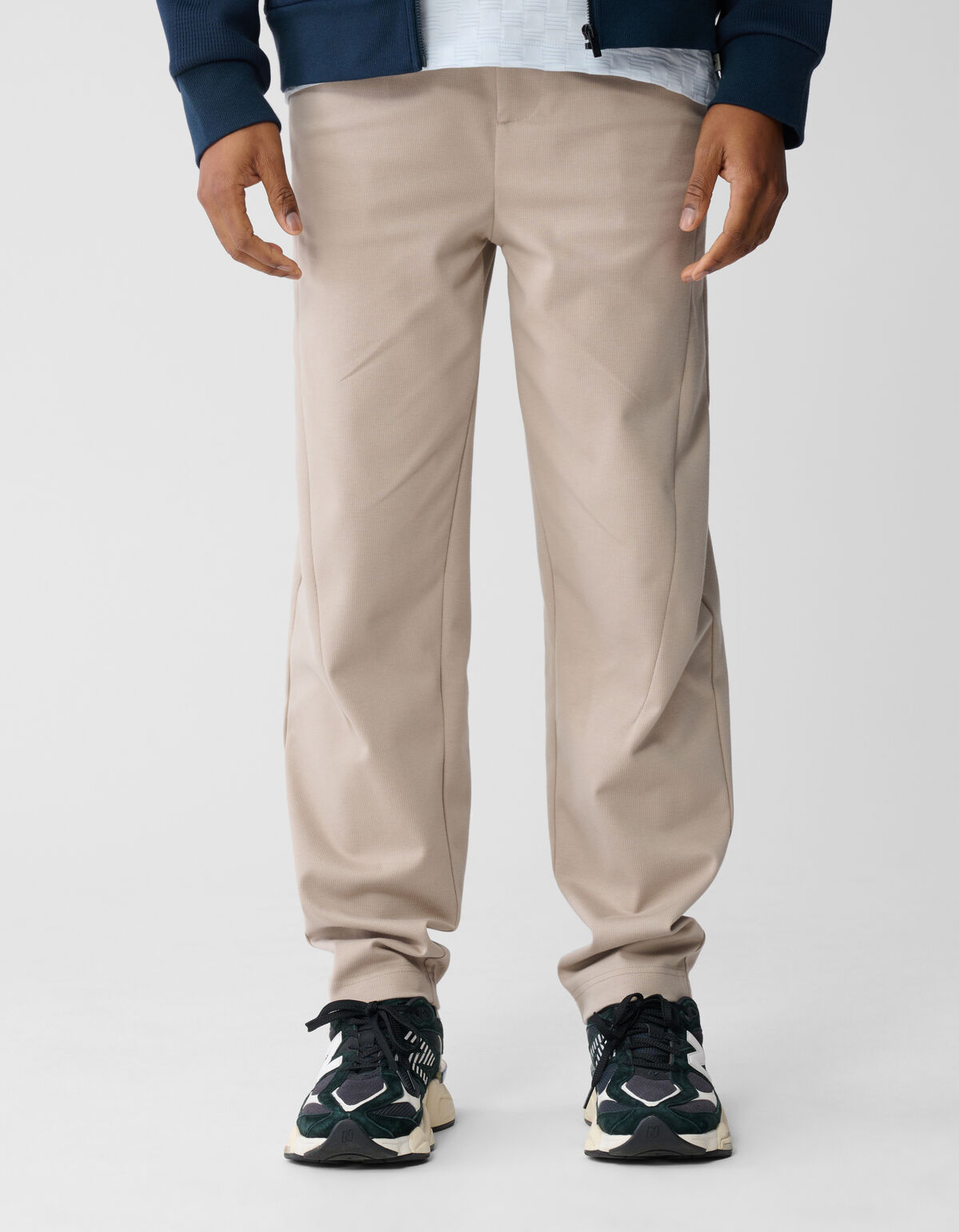 Plissierte Hose in normaler Passform, hellbraun SHOEBY MEN