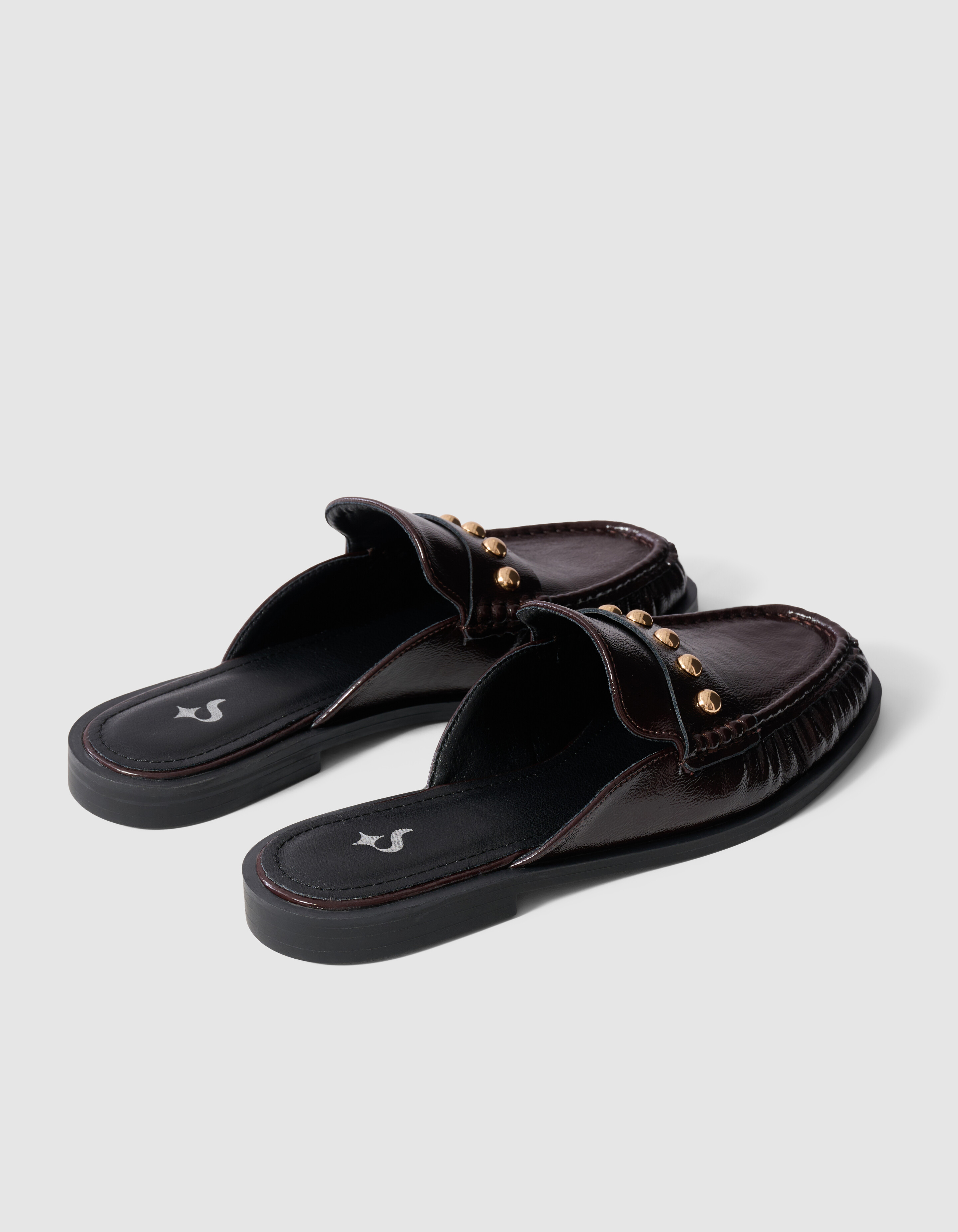 Dunkelroter Loafer mit Nieten SHOEBY SHOES