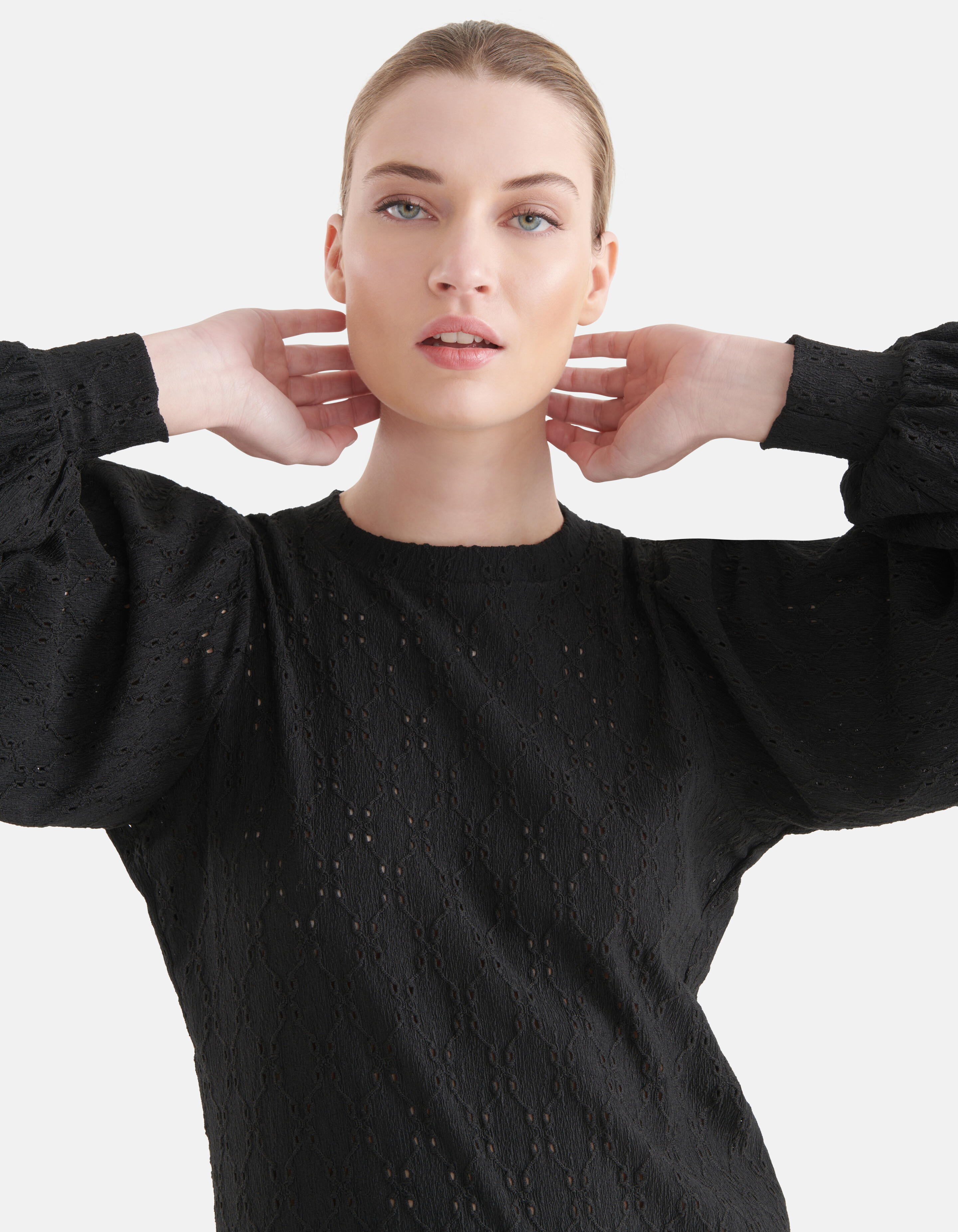 Bluse mit Stickerei Schwarz SHOEBY WOMEN
