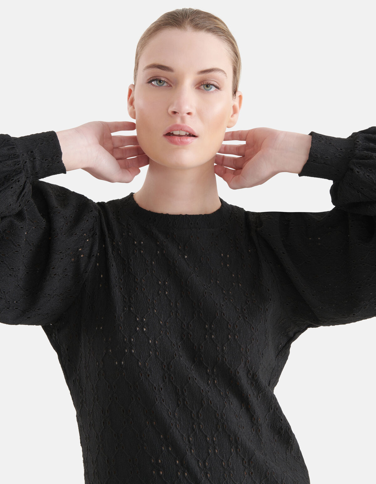 Bluse mit Stickerei Schwarz SHOEBY WOMEN