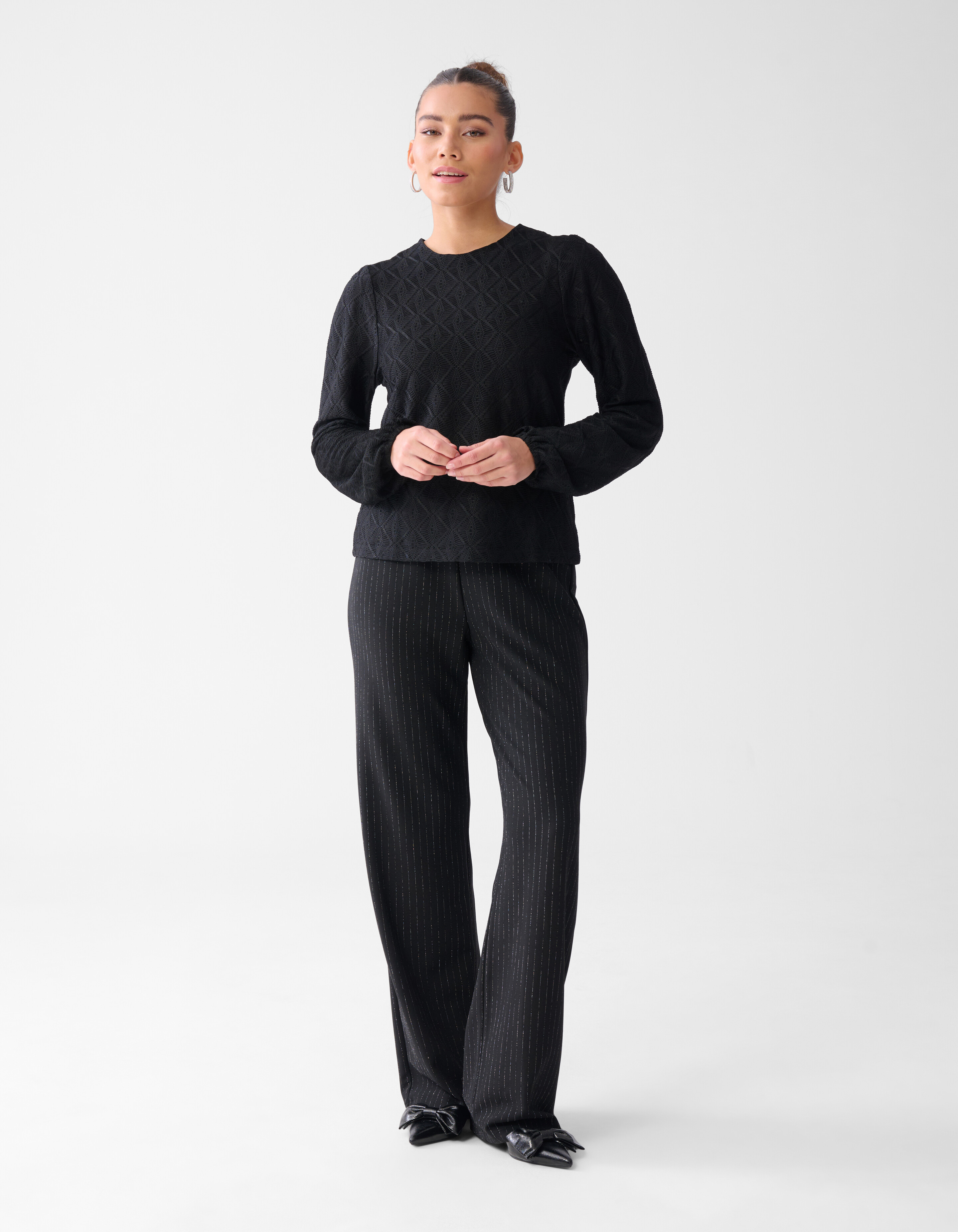 Swirl Textur Top Schwarz SHOEBY WOMEN