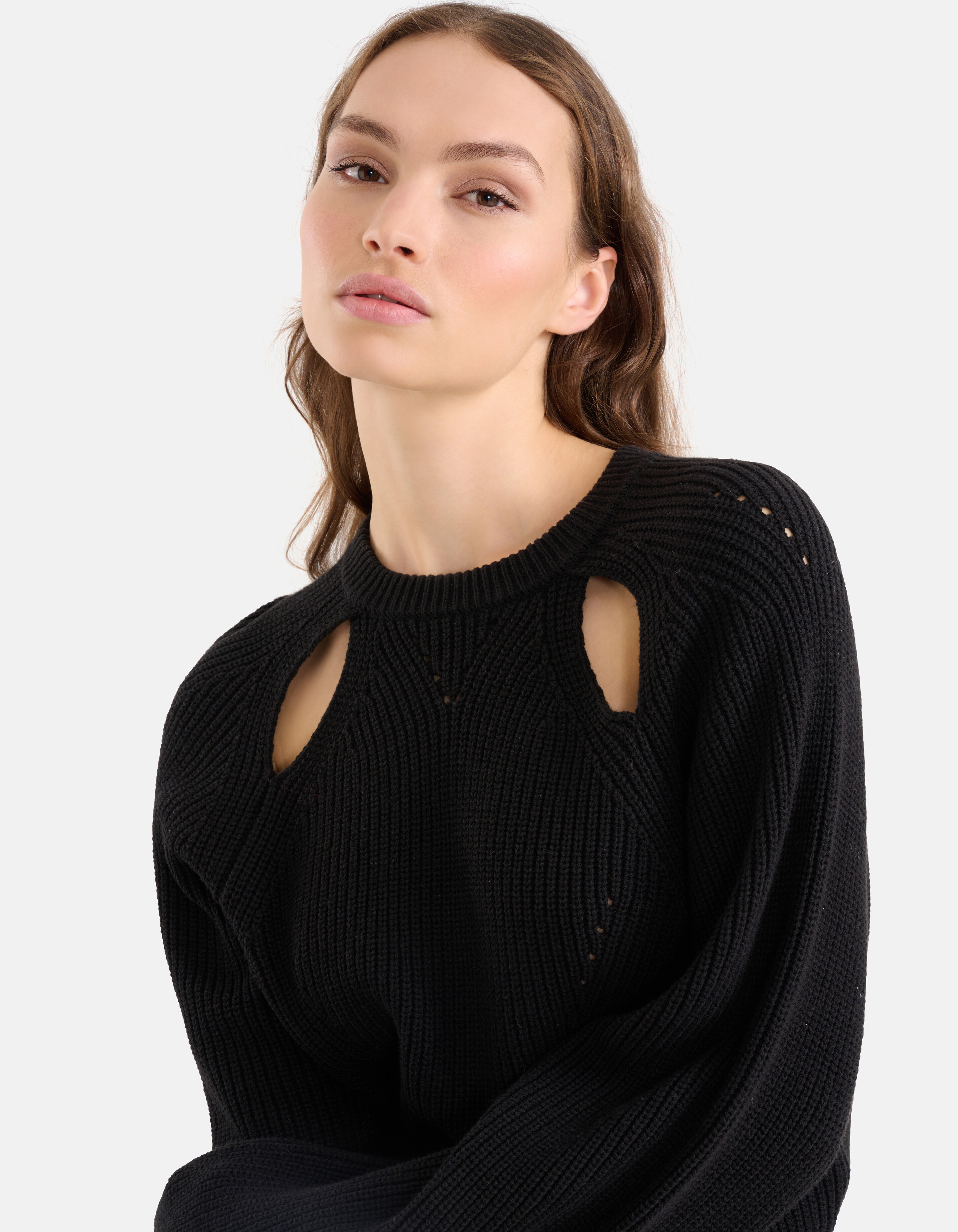 Cut Out Pullover Schwarz SHOEBY WOMEN