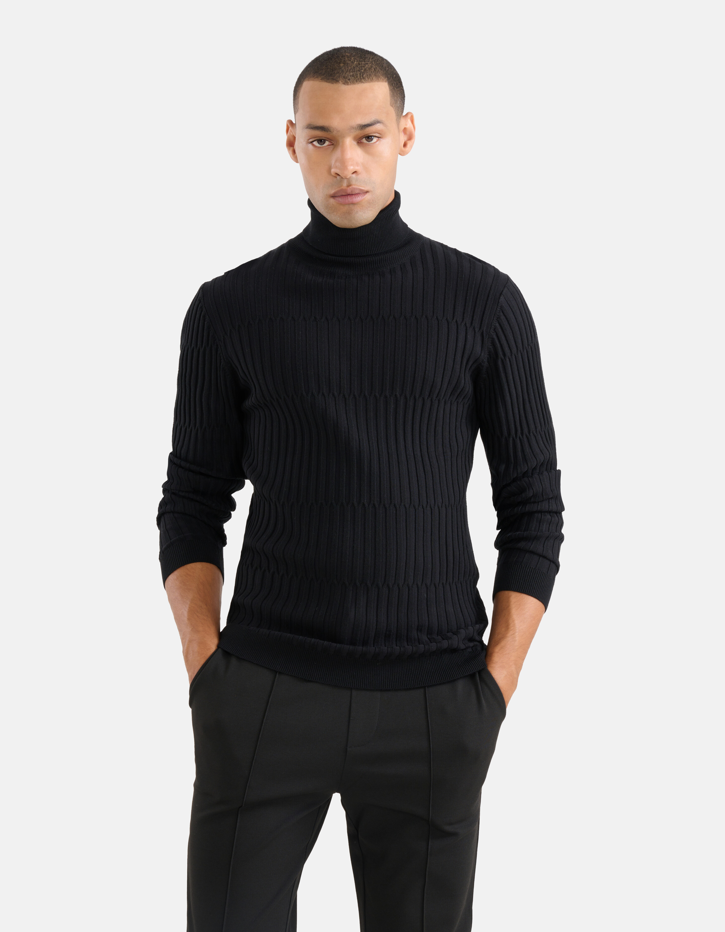 Textur-Rollkragenpullover Schwarz SHOEBY MEN
