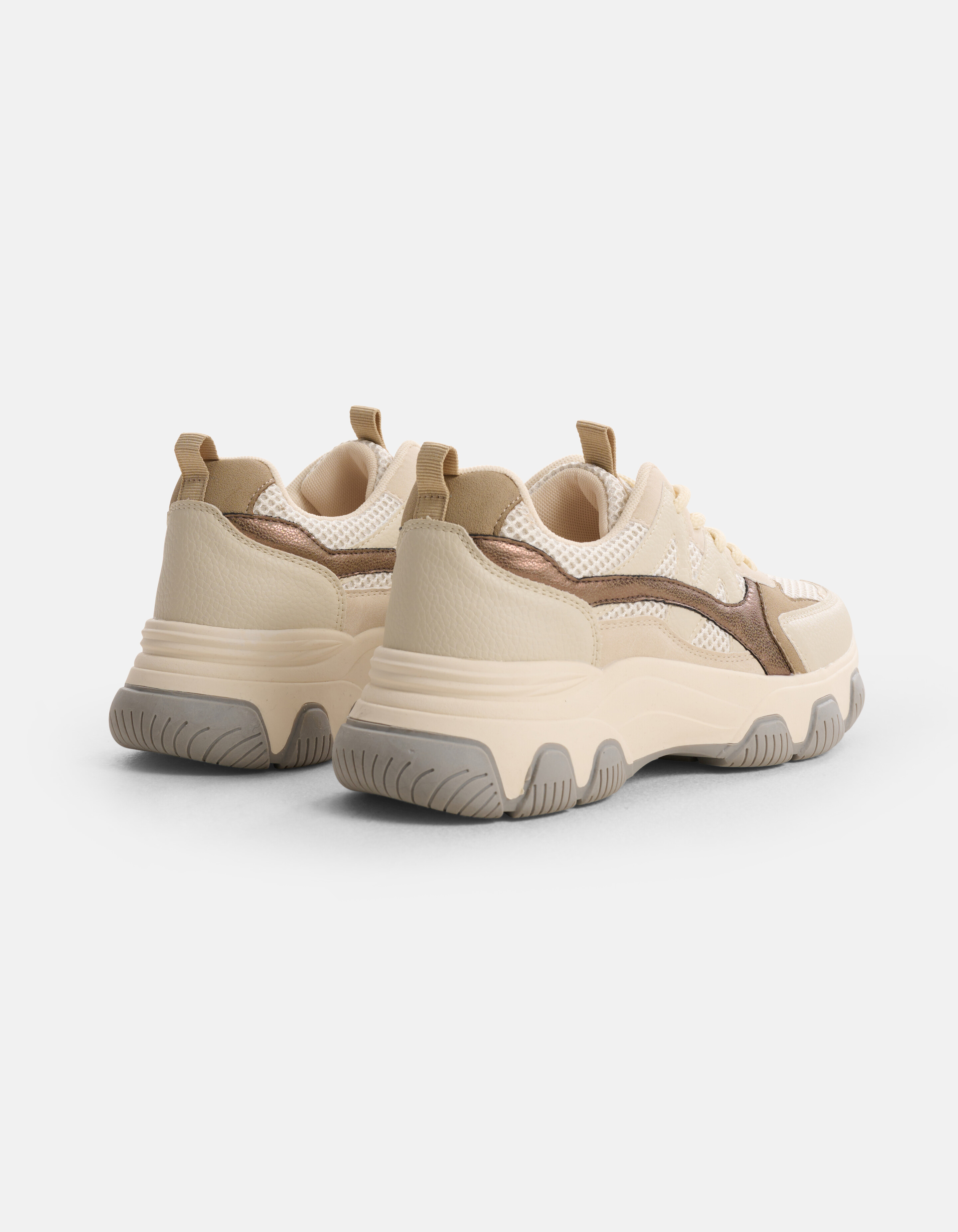Chunky Mesh Sneaker Off White SHOEBY SHOES