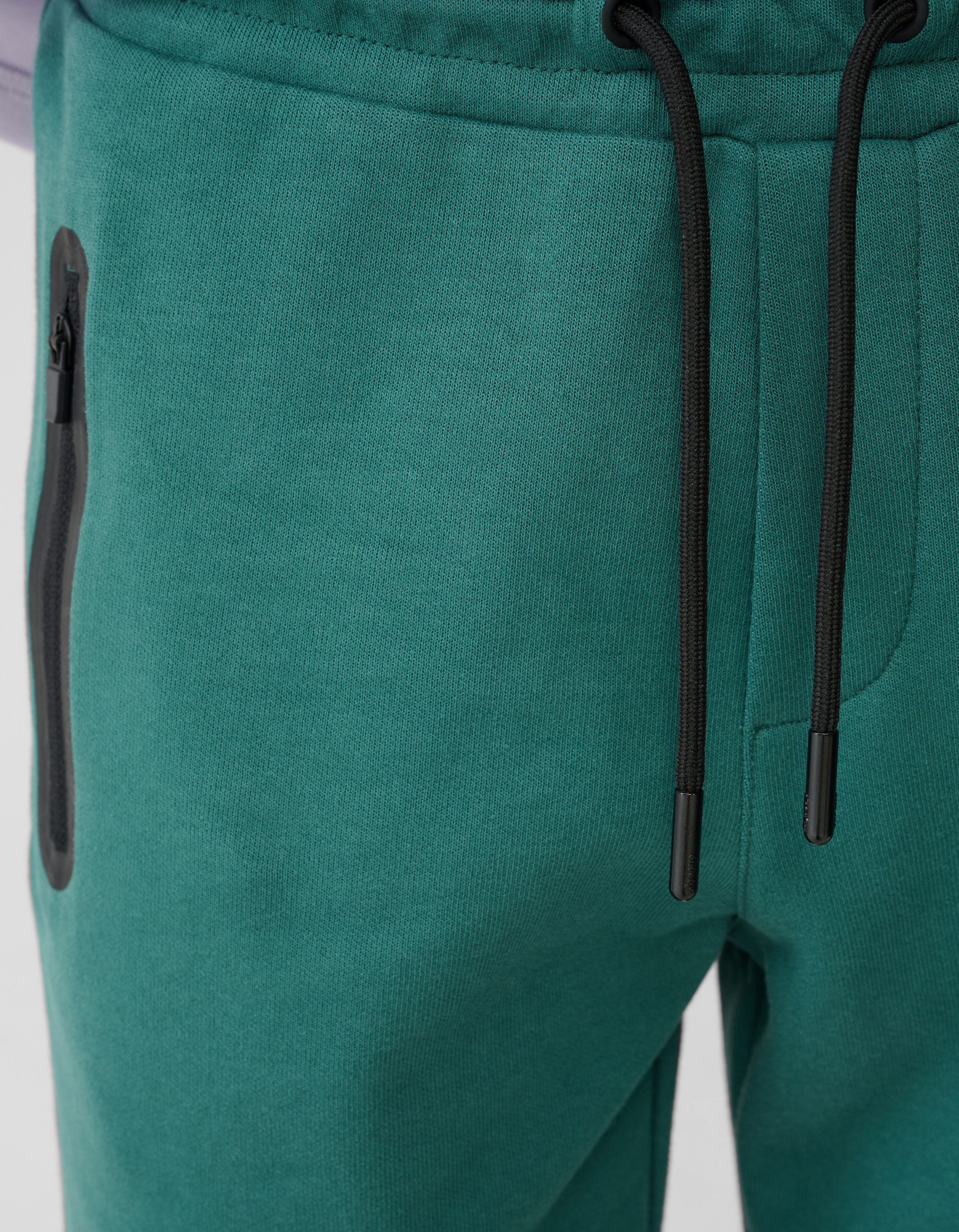 Tech Short Dunkelgr&uuml;n SHOEBY BOYS