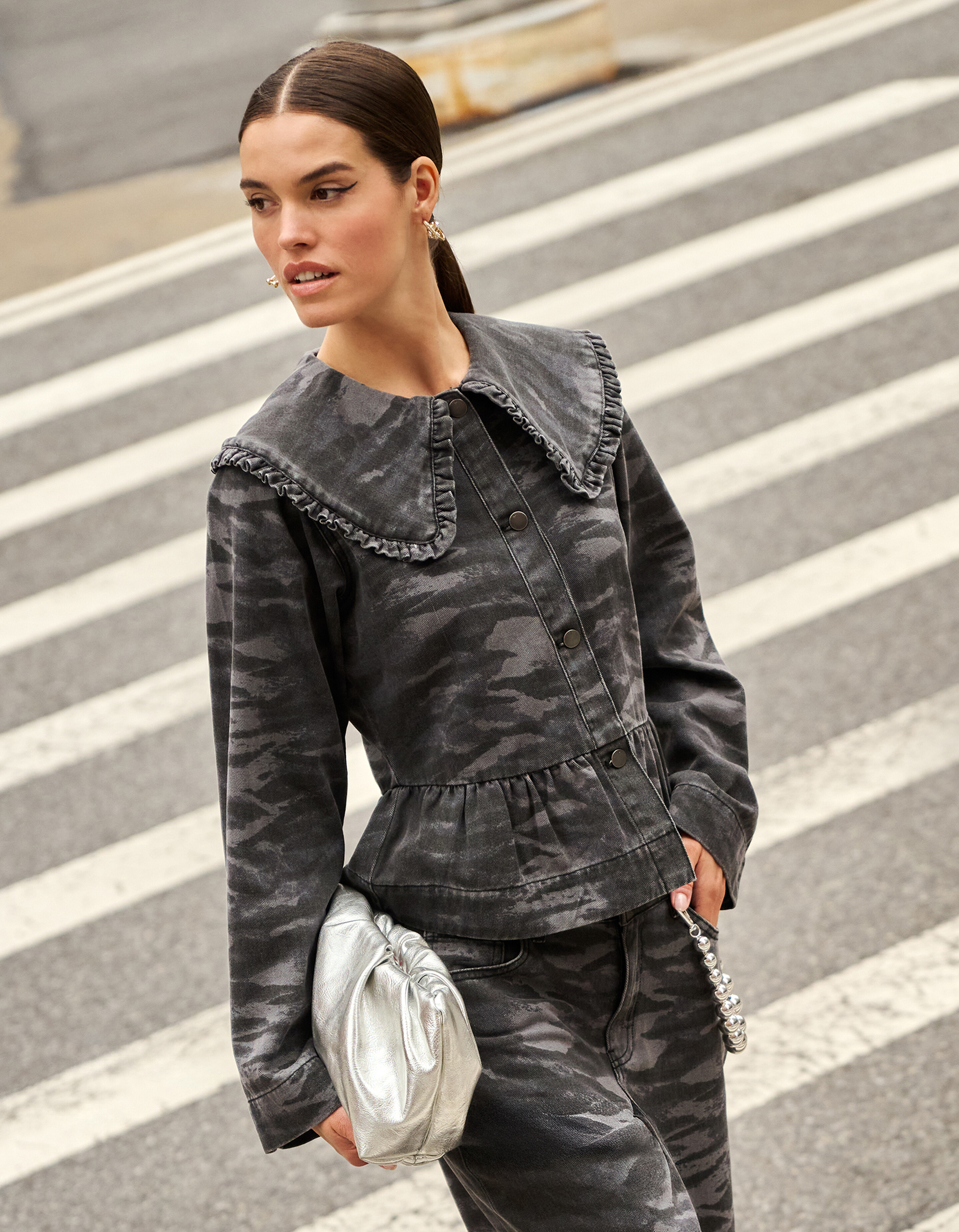 Tiger Collar Bluse Dunkelgrau SHOEBY WOMEN