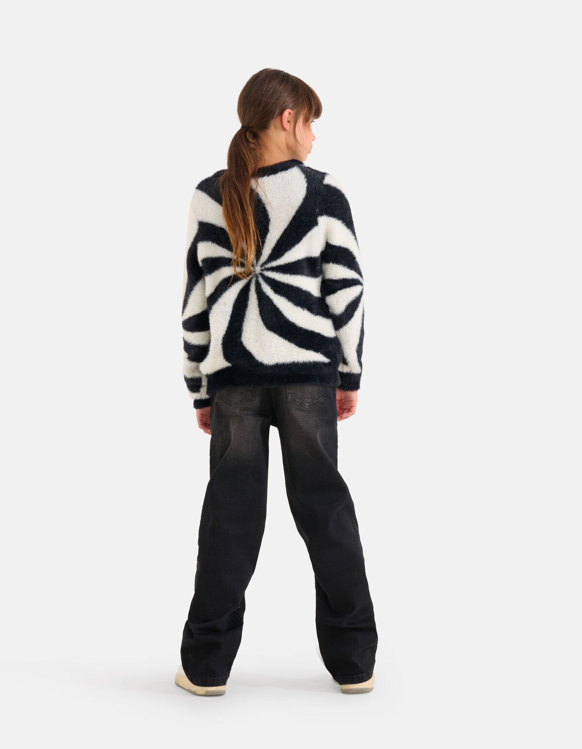 Bedruckter weicher Pullover Schwarz/Weiß SHOEBY GIRLS