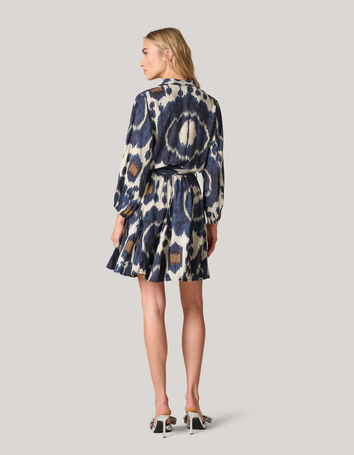 Bedrucktes Kleid Dunkelblau SHOEBY WOMEN