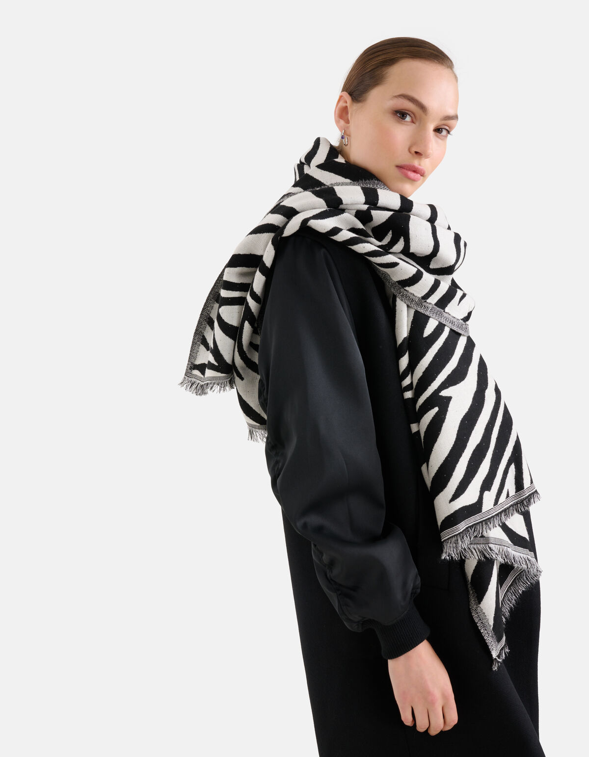 Zebra-Jacquard-Schal Schwarz/Weiß SHOEBY ACCESSOIRES