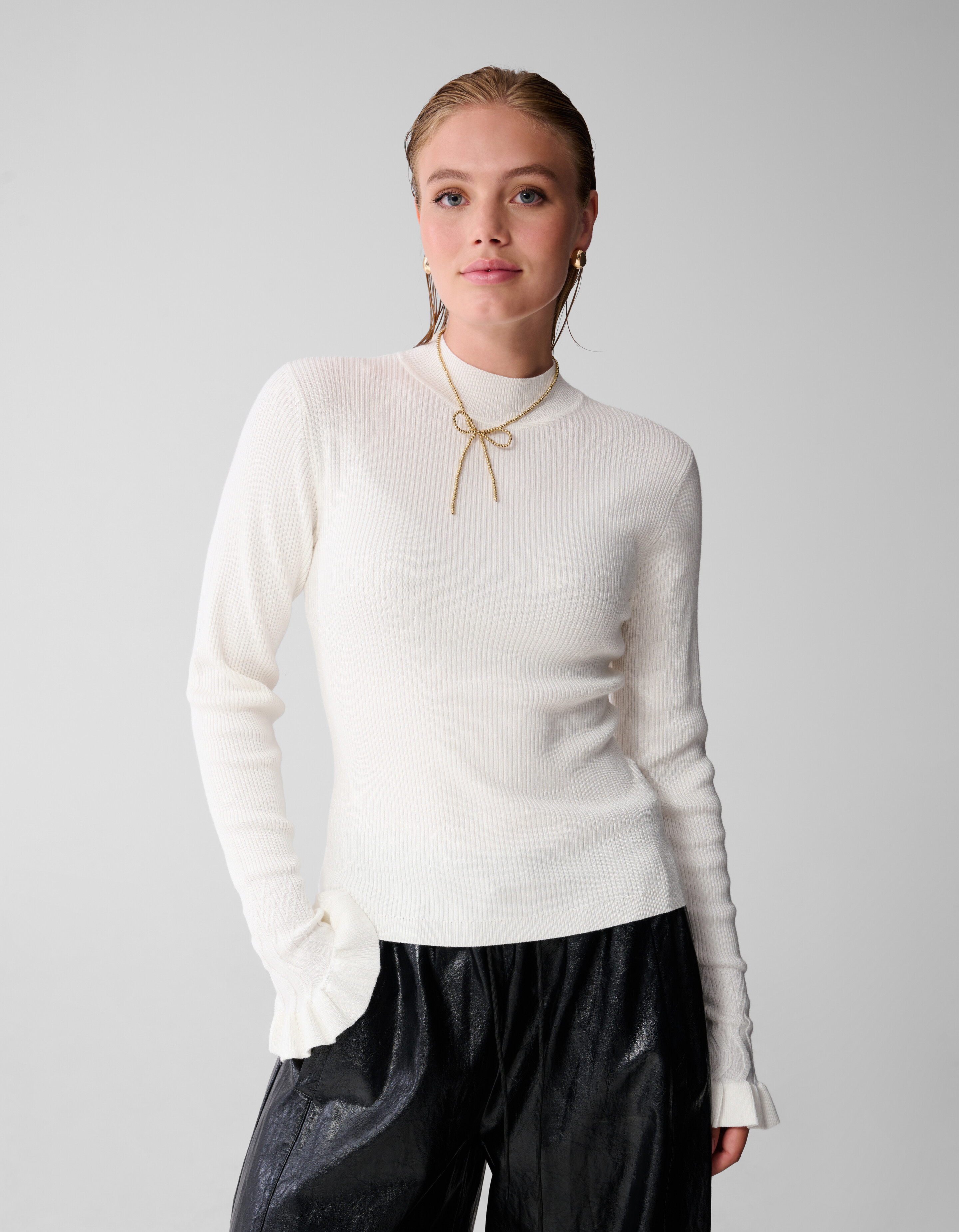 Oberteil mit Rüschenärmeln in Off-White SHOEBY WOMEN