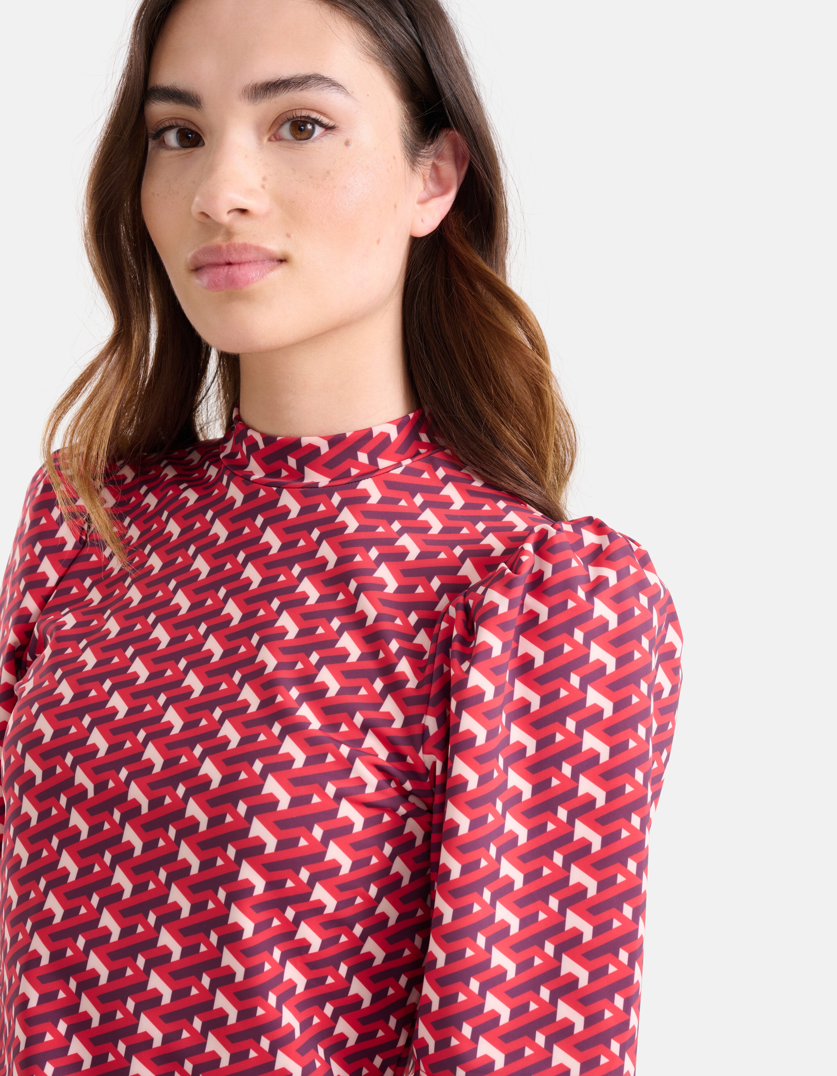 Graphic Travel Top Rot SHOEBY WOMEN