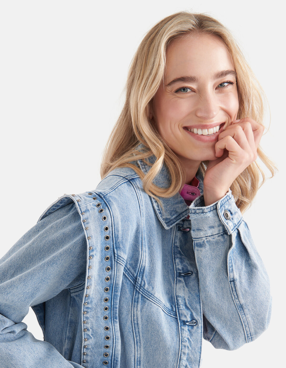 Zerst&ouml;rte Denim-Jacke Blau von Nicolette SHOEBY WOMEN