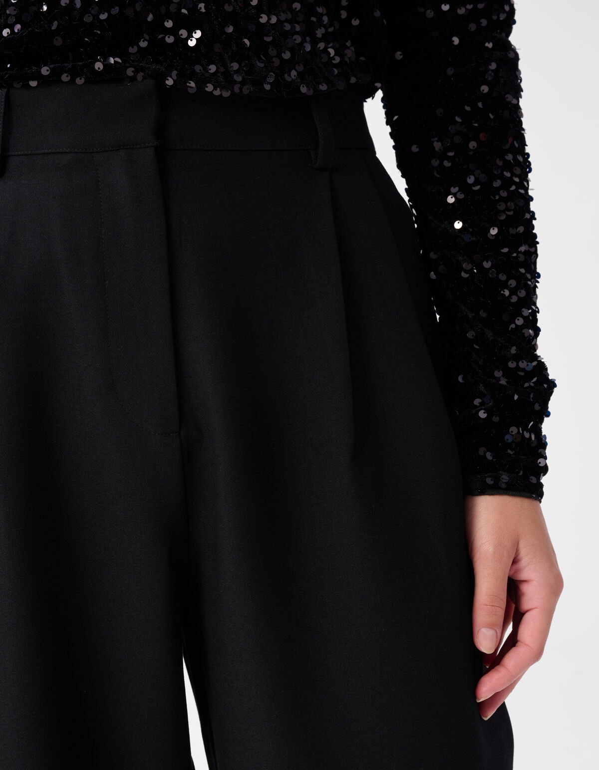 Loose Fit Hose Schwarz SHOEBY WOMEN