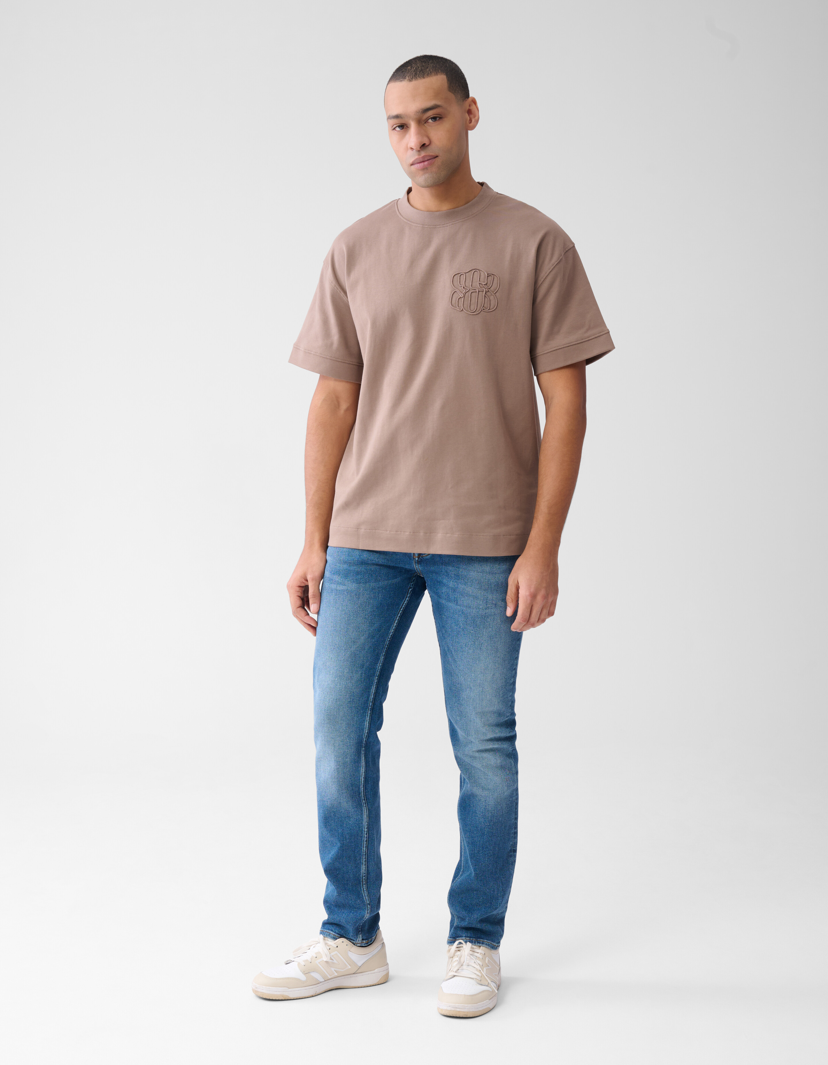 Stickerei-T-Shirt Hellbraun SHOEBY MEN