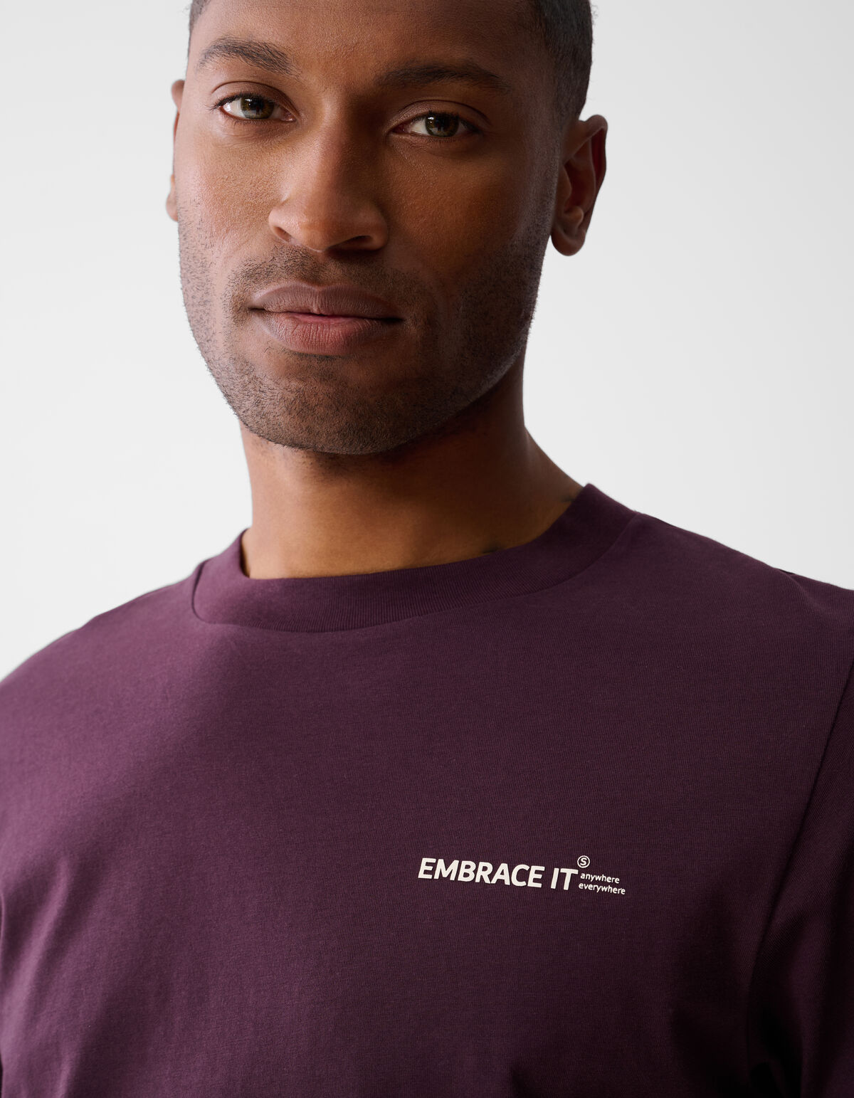 Embrace Artwork T-Shirt Dark Red SHOEBY MEN