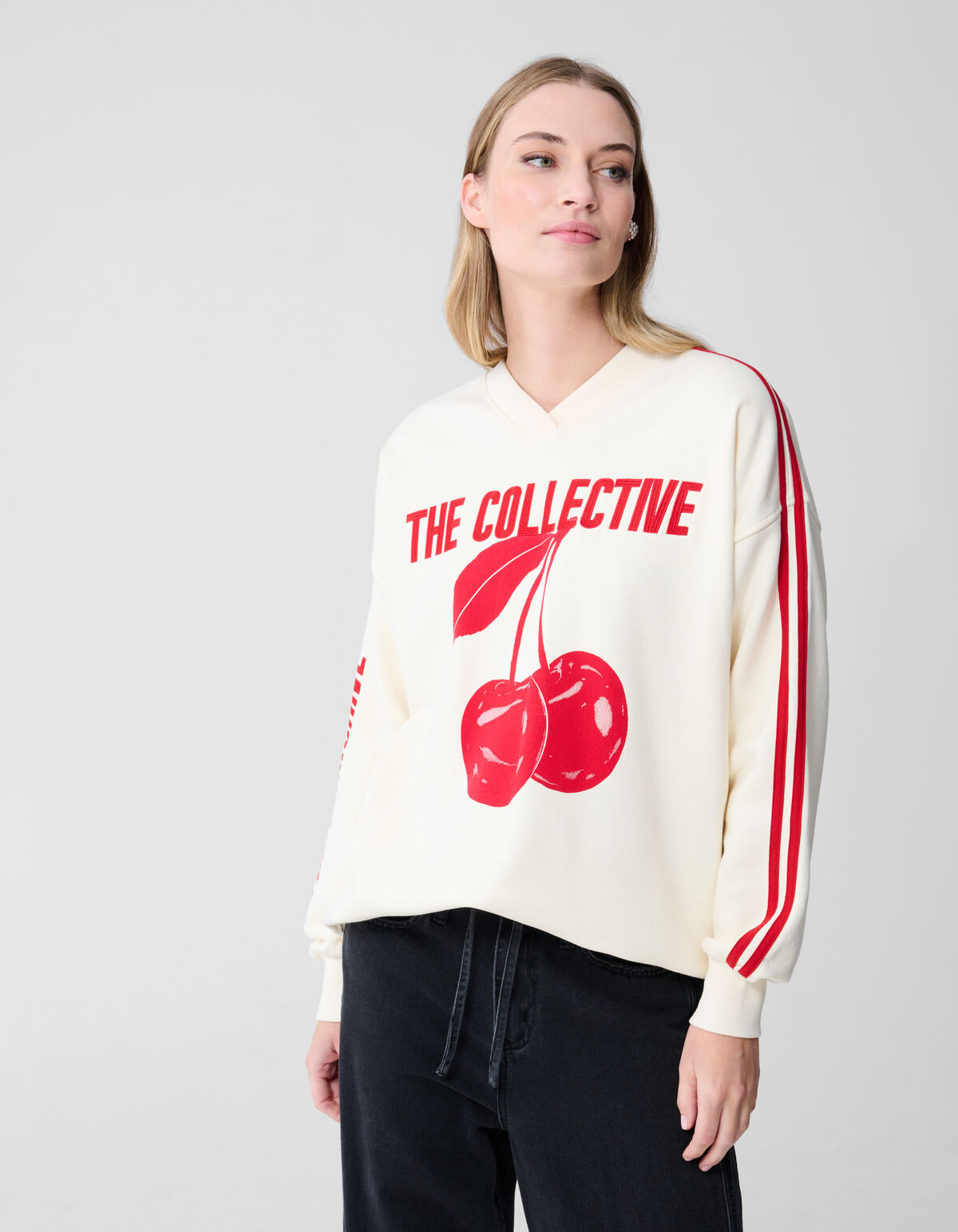 Übergroßer Pullover mit Kirschmotiv Gebrochenes We SHOEBY WOMEN