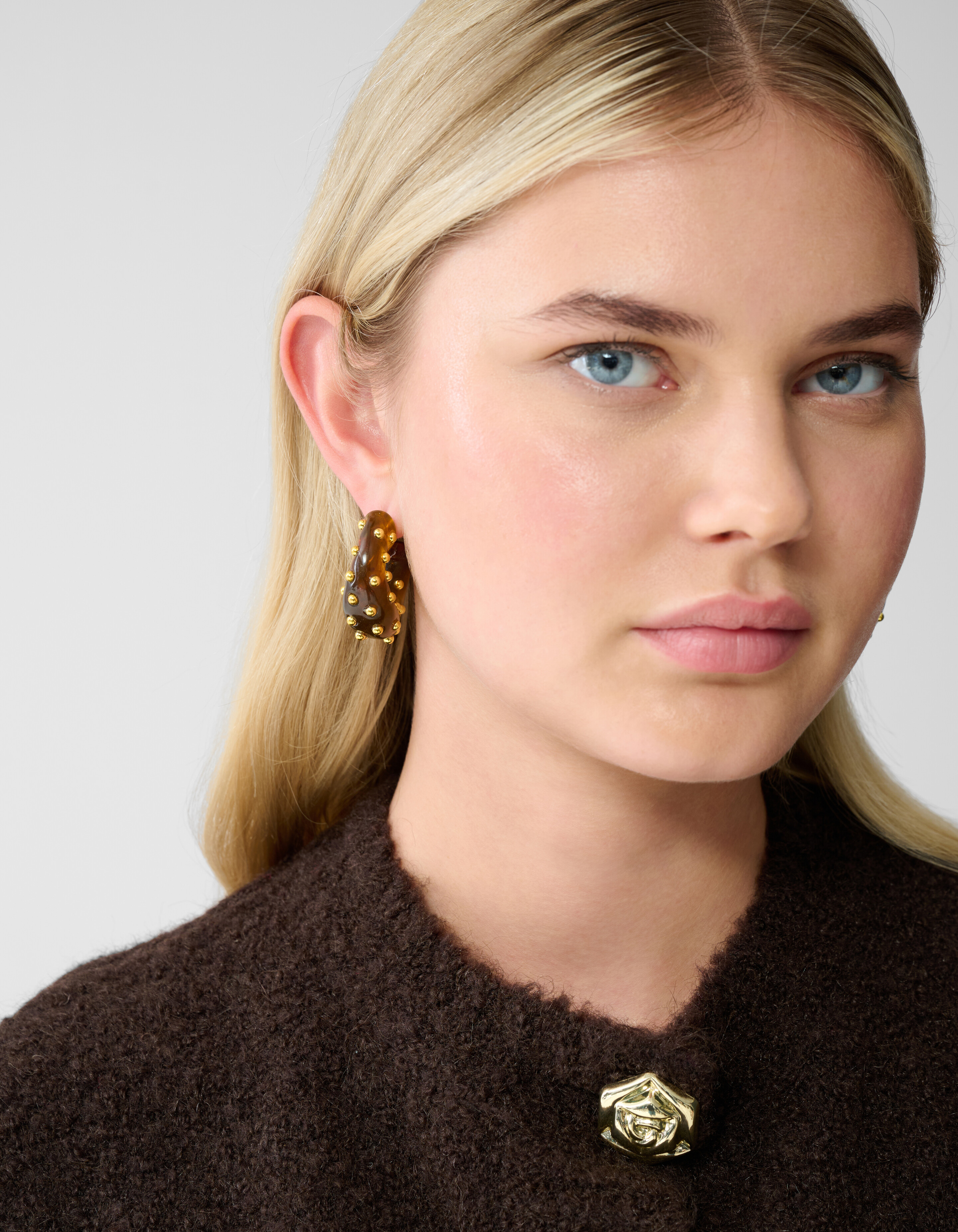 Studded Hoops Ohrringe Braun SHOEBY ACCESSOIRES