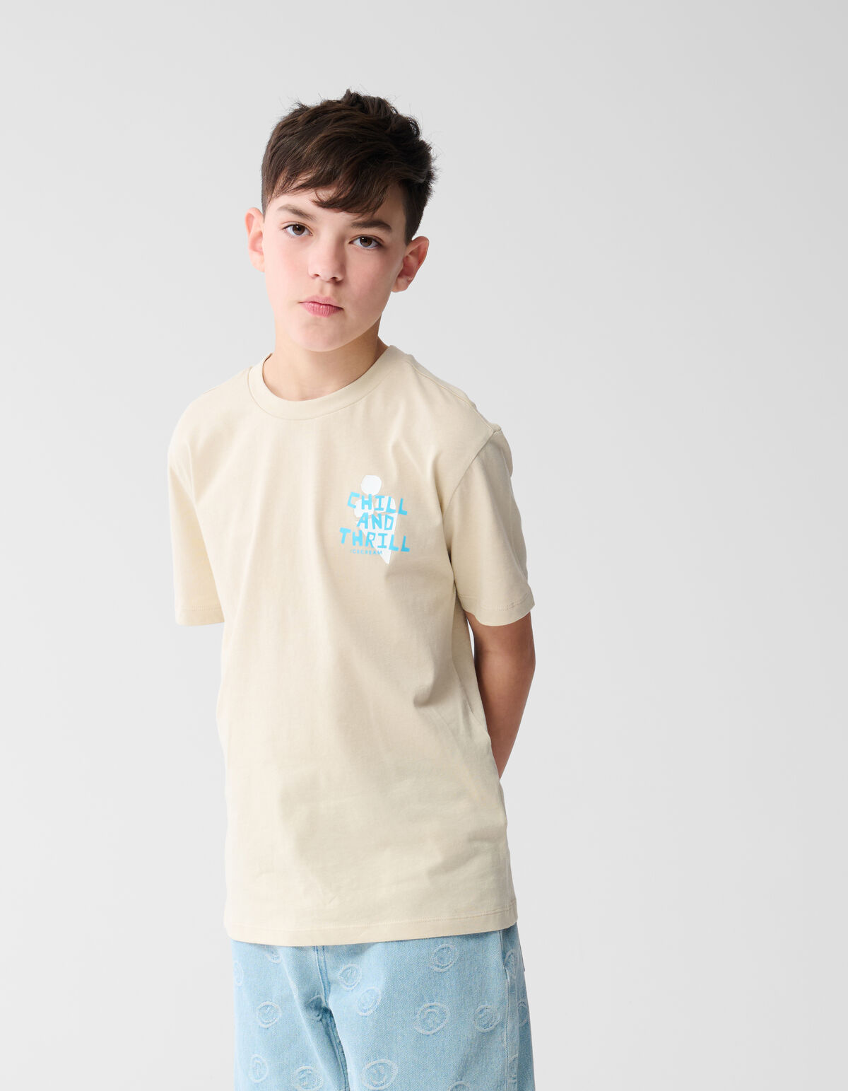 Chill Artwork T-shirt Sand SHOEBY BOYS