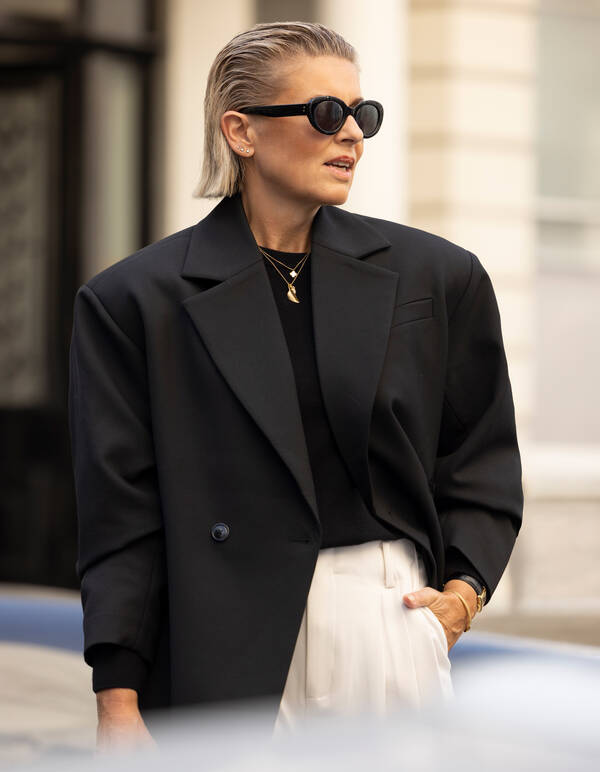 Oversized Shoulder Blazer Schwarz By Lonneke SHOEBY WOMEN
