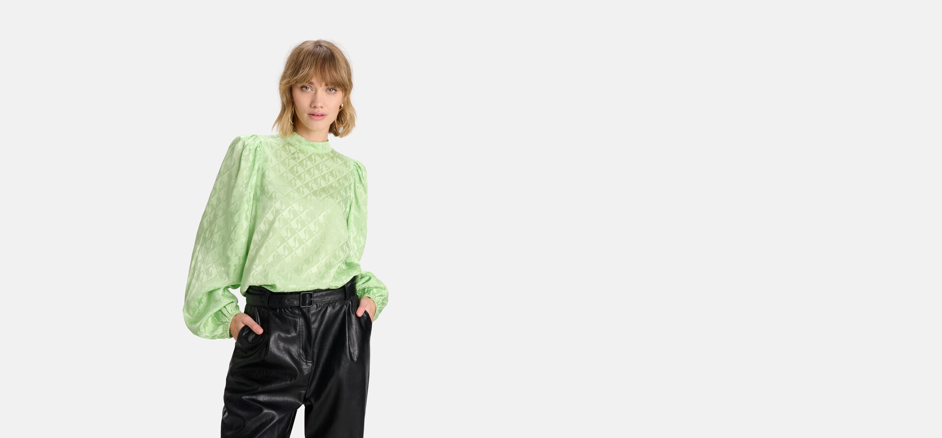 Satin Jacquard Bluse Grün SHOEBY WOMEN
