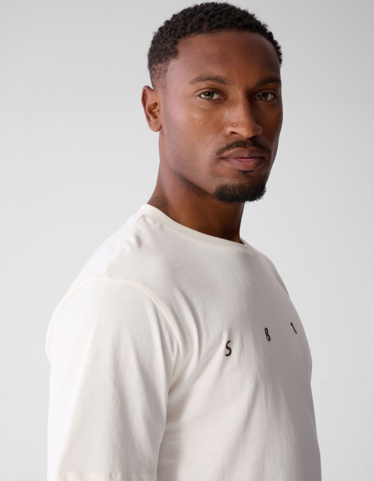 Minimal Artwork T-Shirt Gebrochen Wei&szlig; SHOEBY MEN