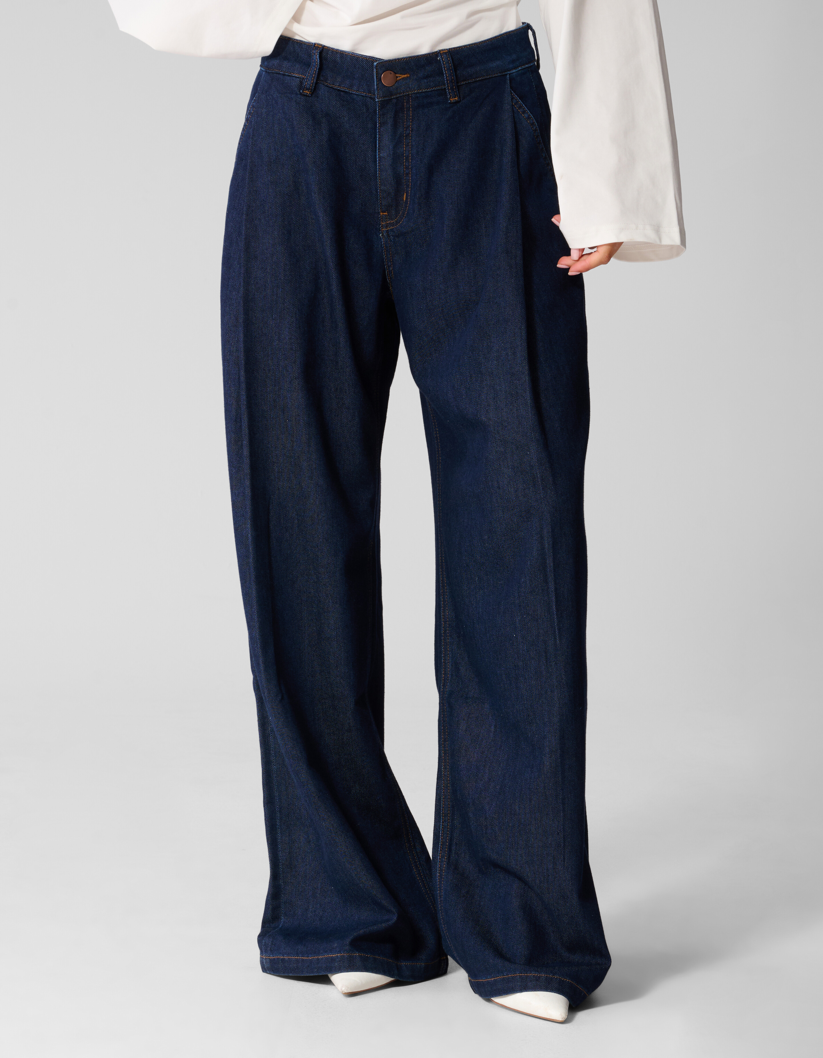Jeans im Pleated Wide Leg Fit Dunkelblau SHOEBY WOMEN