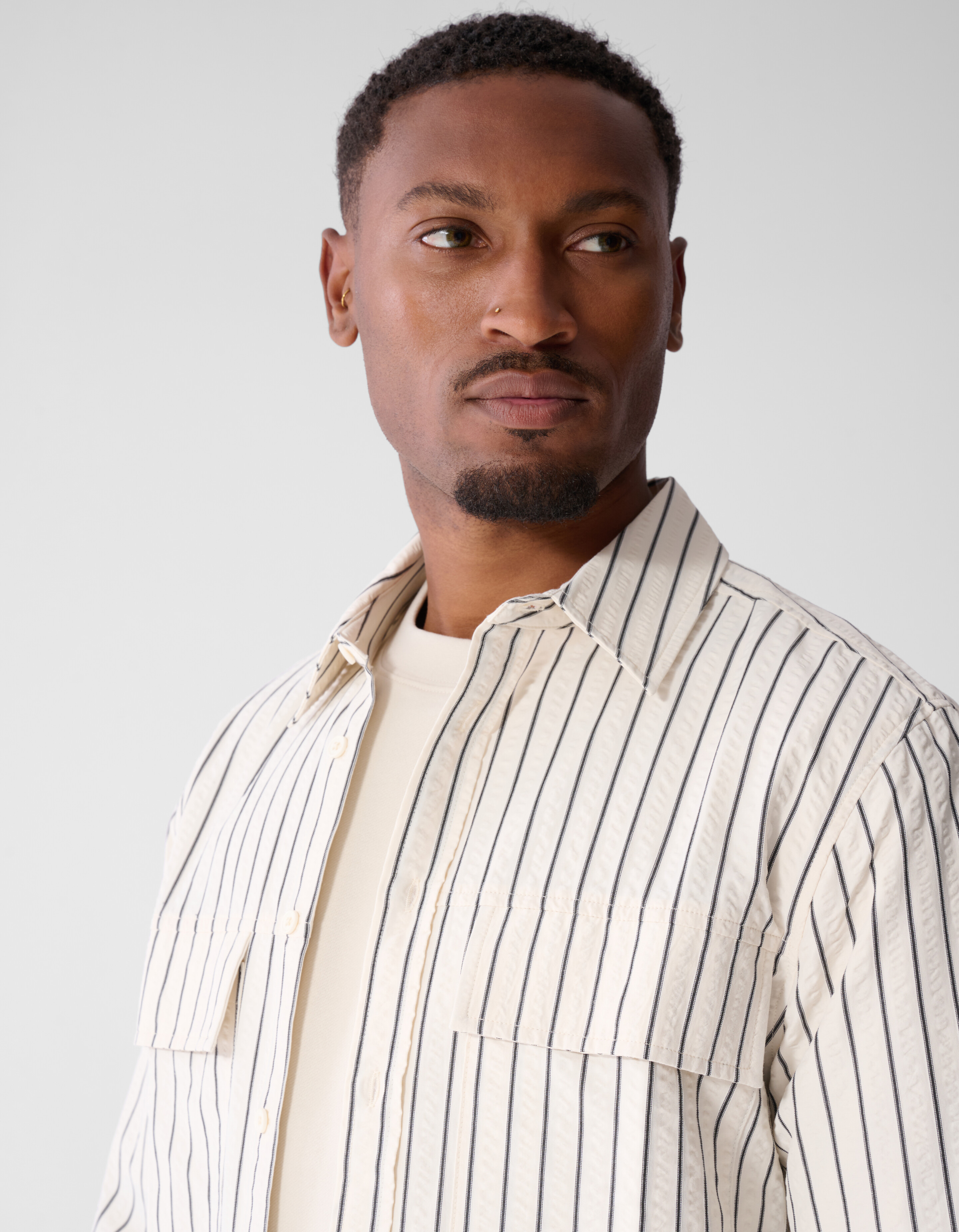 Seersucker-Nadelstreifen-Overshirt Off-White SHOEBY MEN