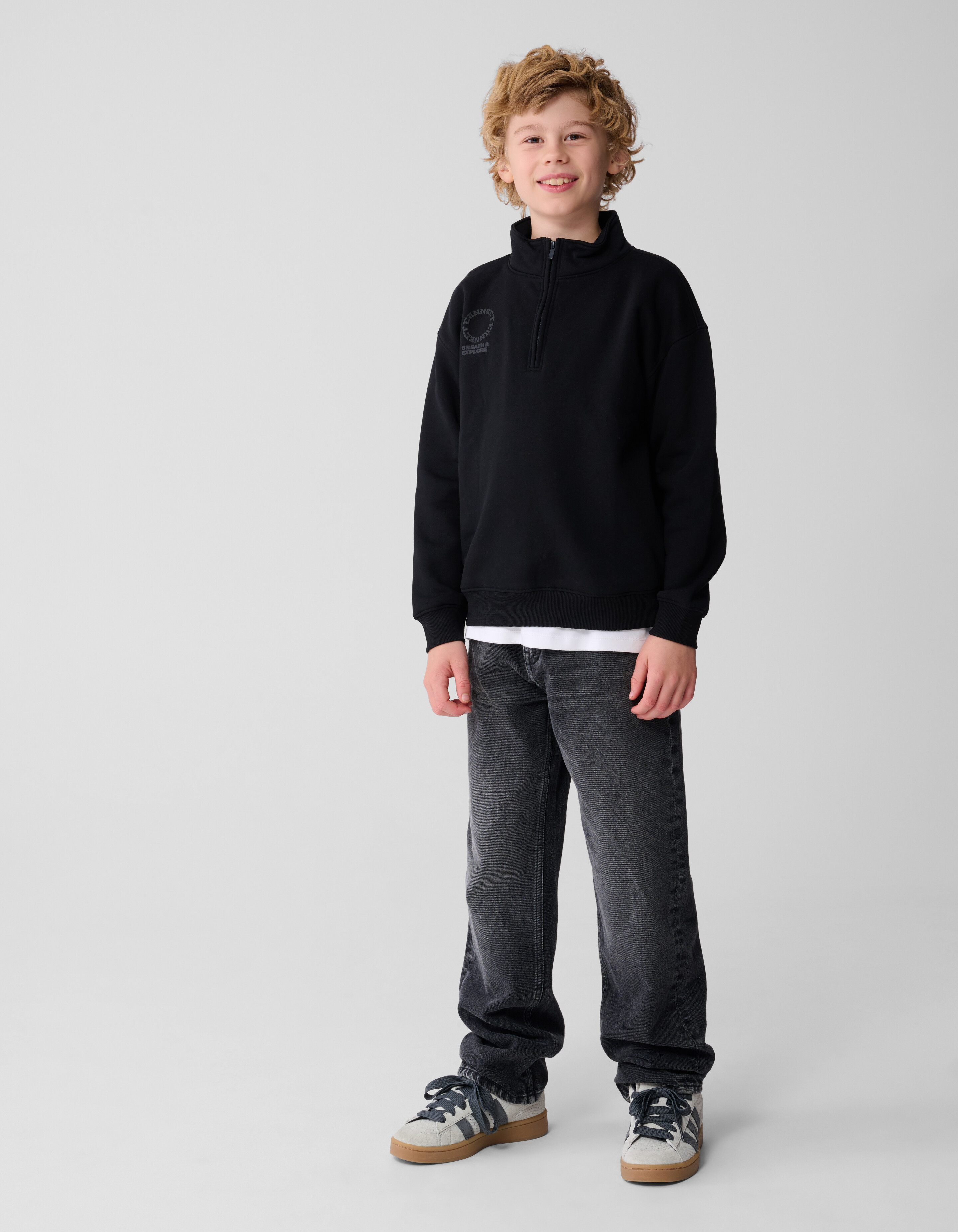 Schwarzer Pullover mit halbem Rei&szlig;verschluss SHOEBY BOYS
