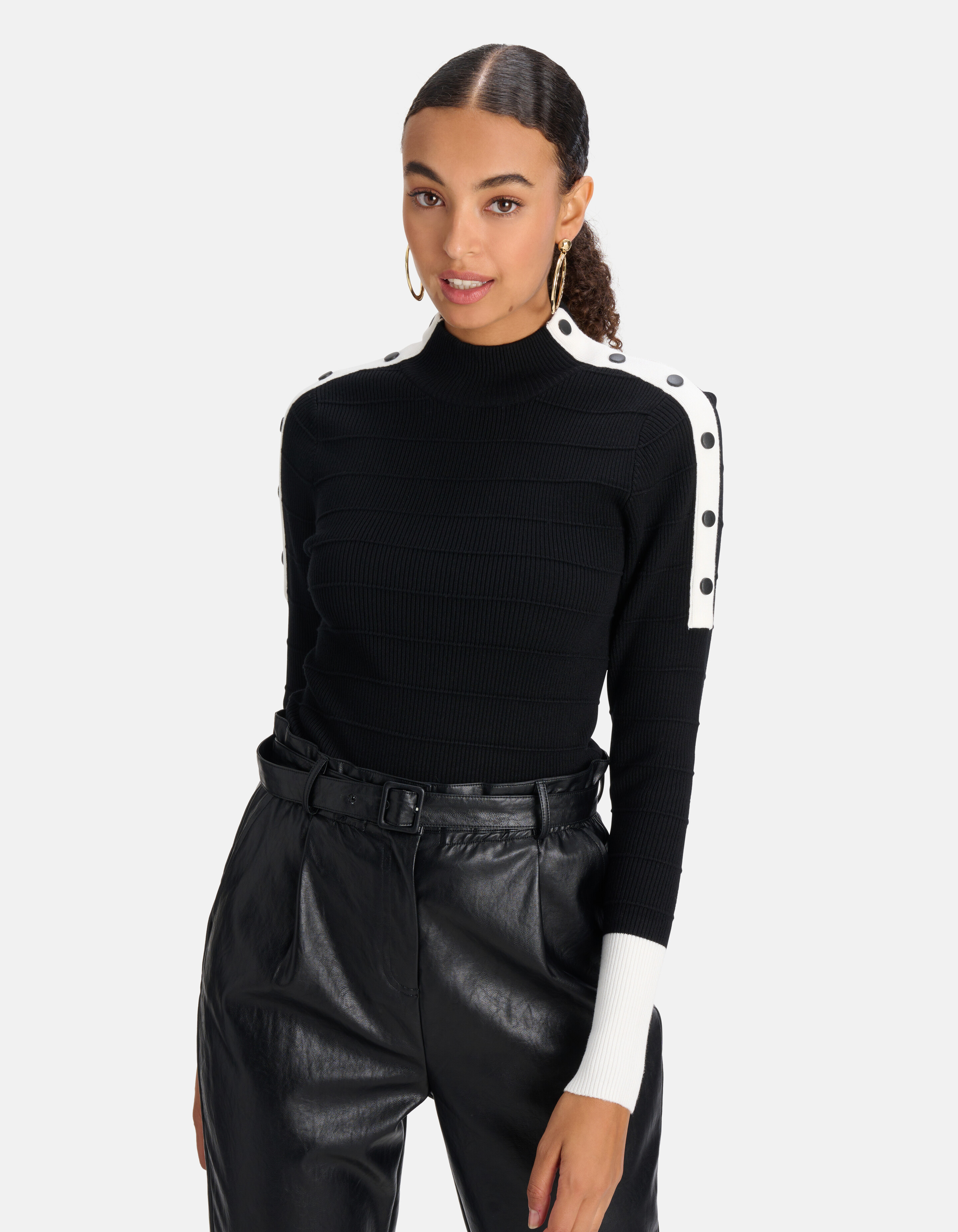 Rollkragenpullover Schwarz/Weiß SHOEBY WOMEN