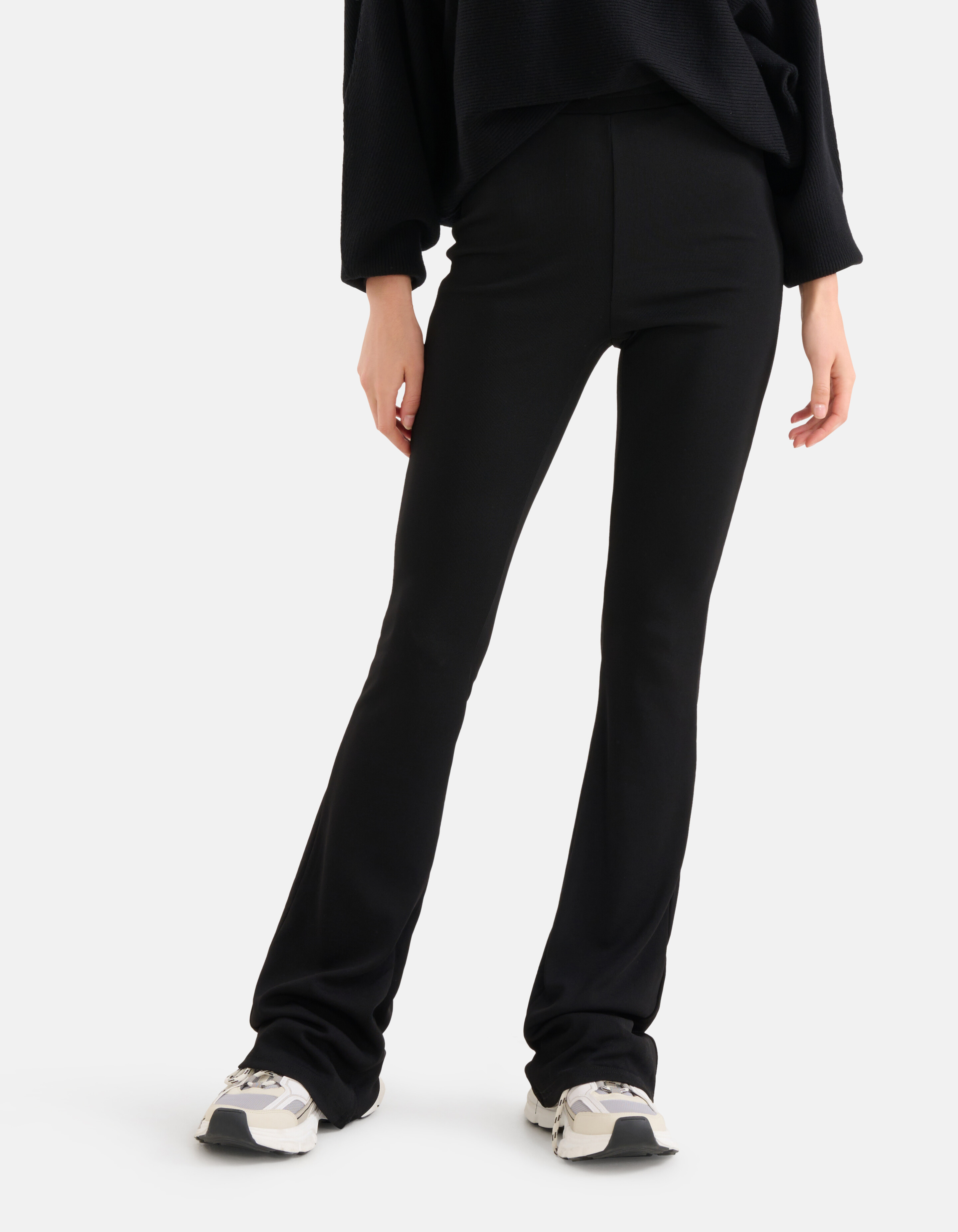 Leggings mit ausgestellter Passform Schwarz SHOEBY WOMEN