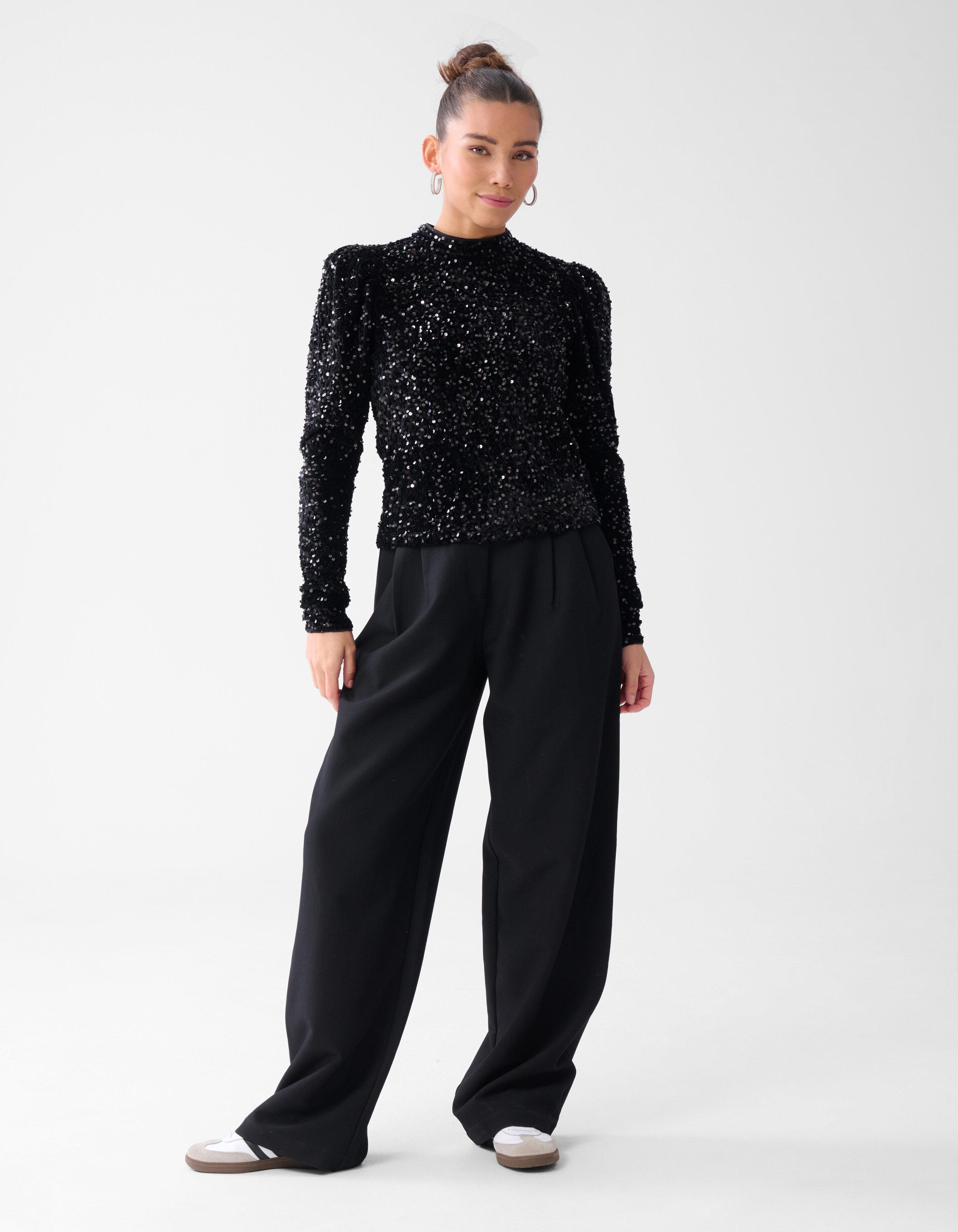 Samtpailletten Top Schwarz SHOEBY WOMEN