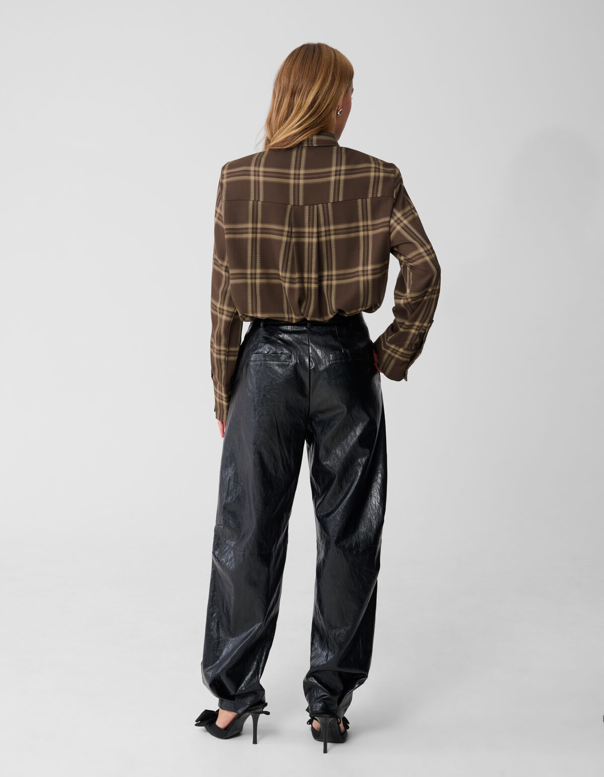 Übergroße Karobluse Braun von Monica SHOEBY WOMEN