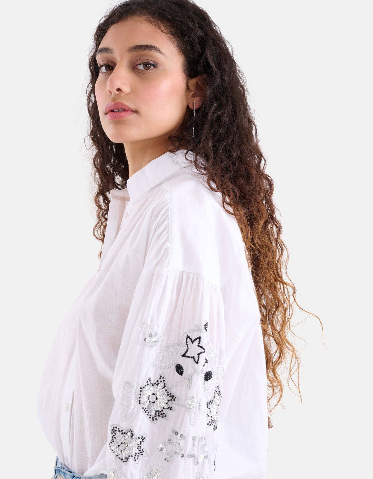 Bluse mit Stickerei und Pailletten Weiß SHOEBY WOMEN