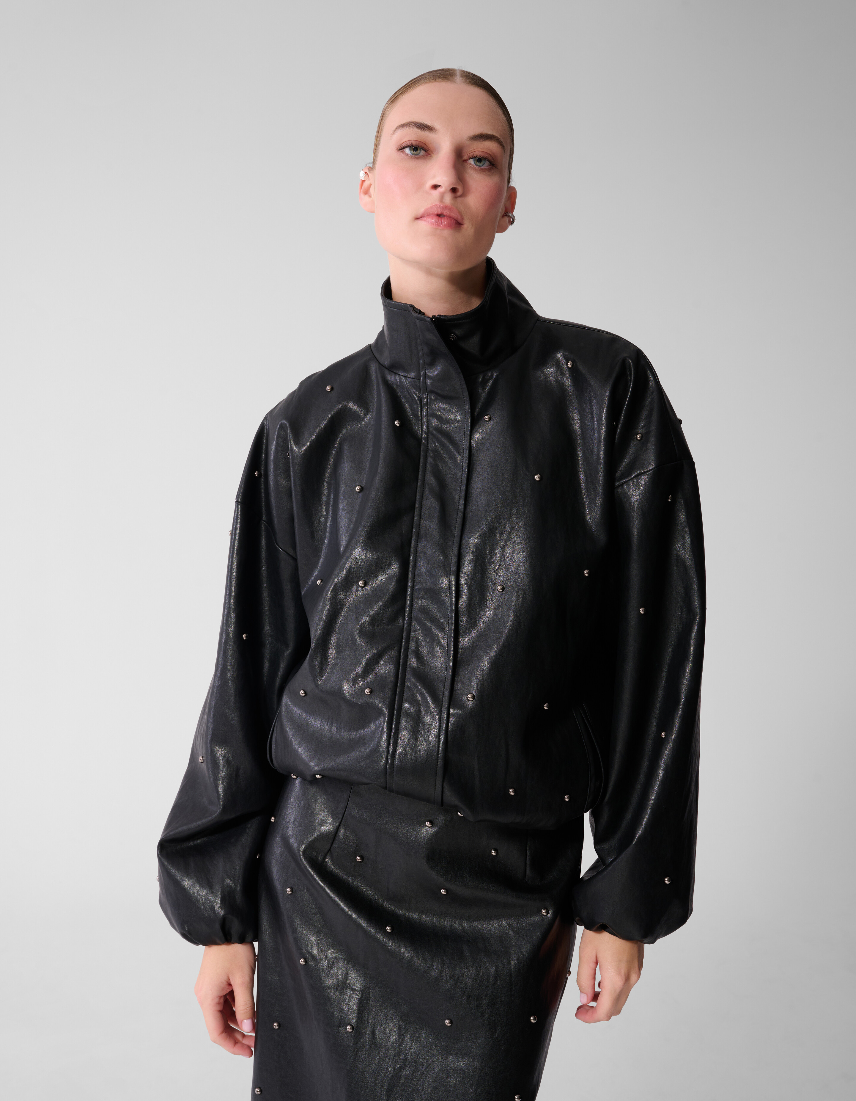 Bomberjack Aus Veganleder Mit Nieten Schwarz By Mi SHOEBY WOMEN