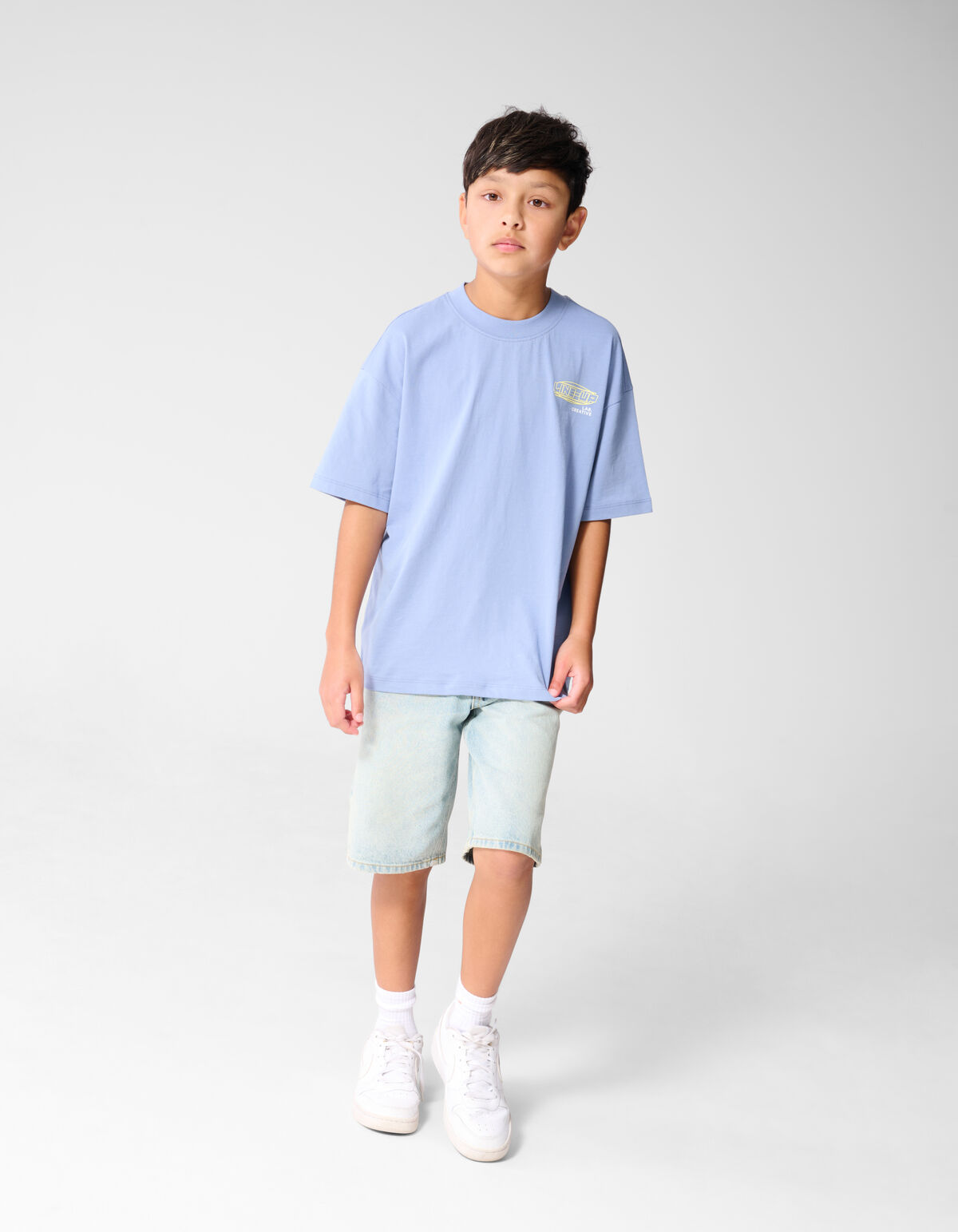 Line Up Artwork T-Shirt Blau SHOEBY BOYS