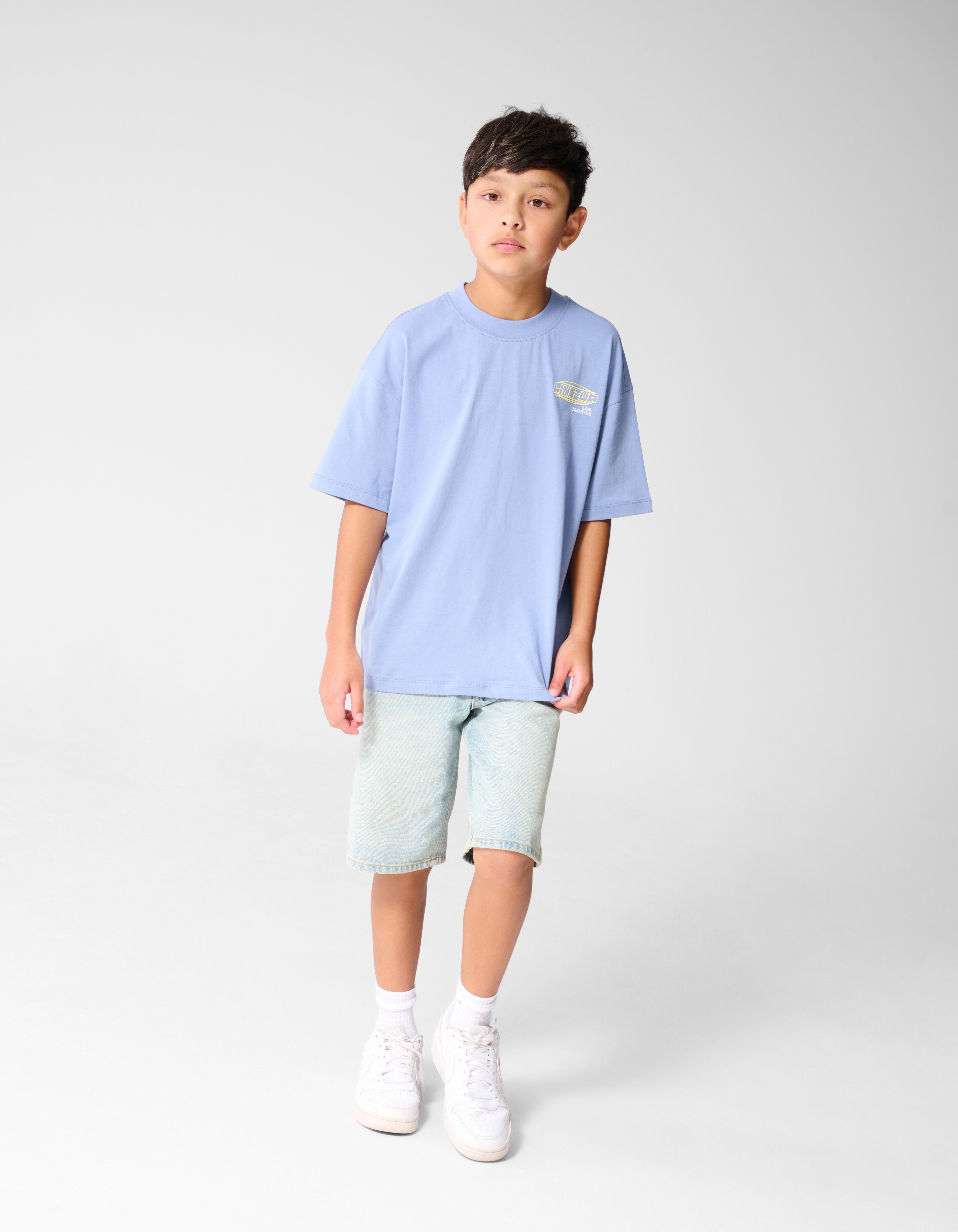 Line Up Artwork T-Shirt Blau SHOEBY BOYS