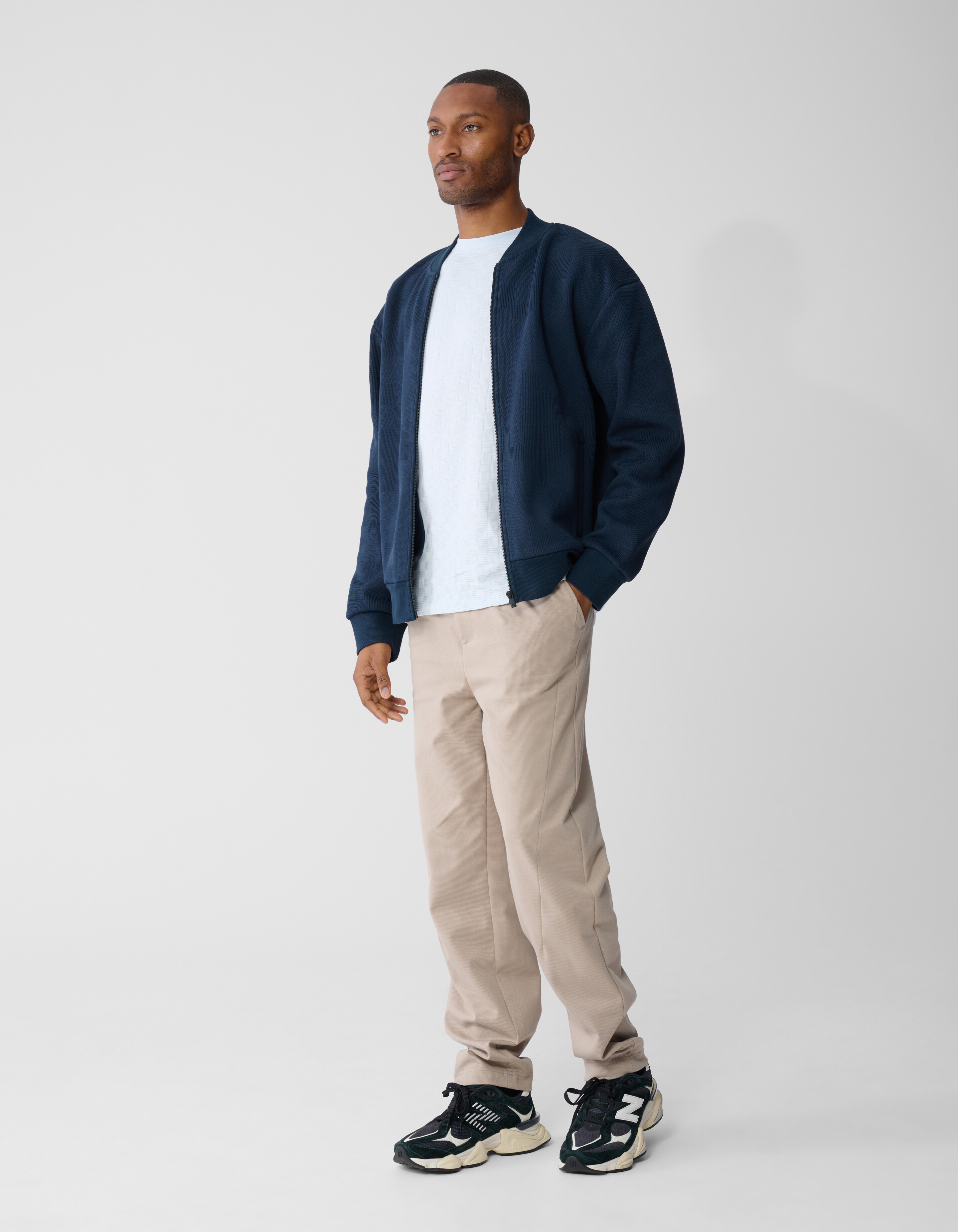 Plissierte Hose in normaler Passform, hellbraun SHOEBY MEN