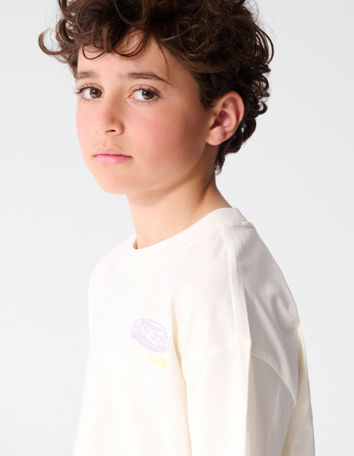 Line Up Artwork T-Shirt Gebrochen Wei&szlig; SHOEBY BOYS