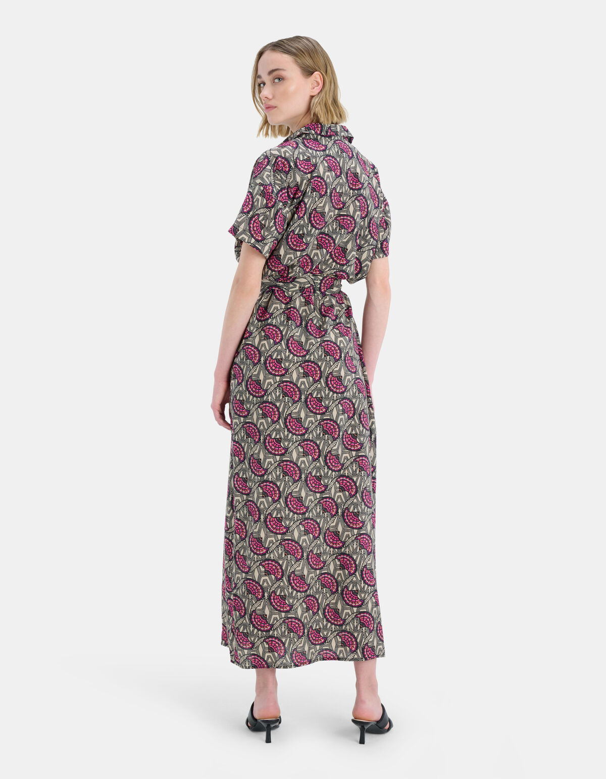 Sand Kleid EKSEPT