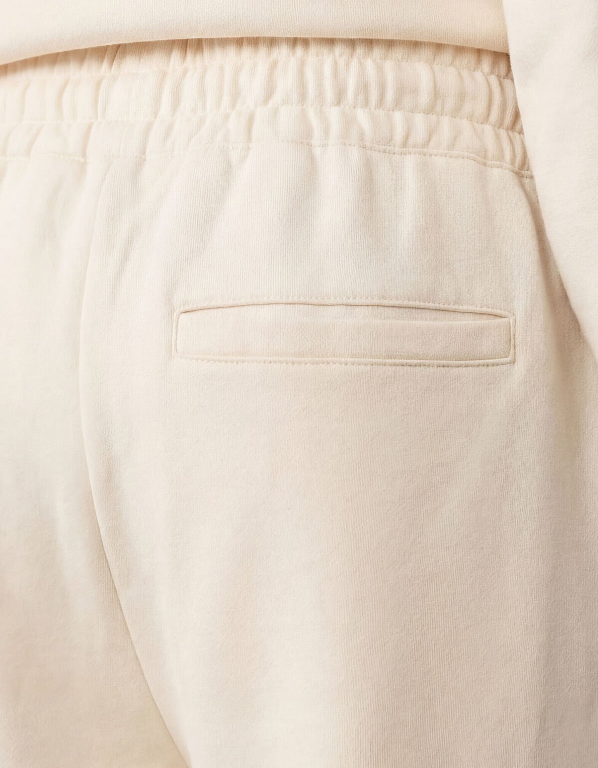 Weit geschnittene Jogginghose in gebrochenem Wei&szlig; SHOEBY WOMEN