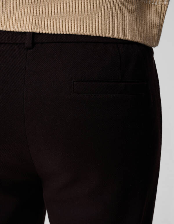 Struktur Regular Fit Hose Dunkelbraun SHOEBY MEN
